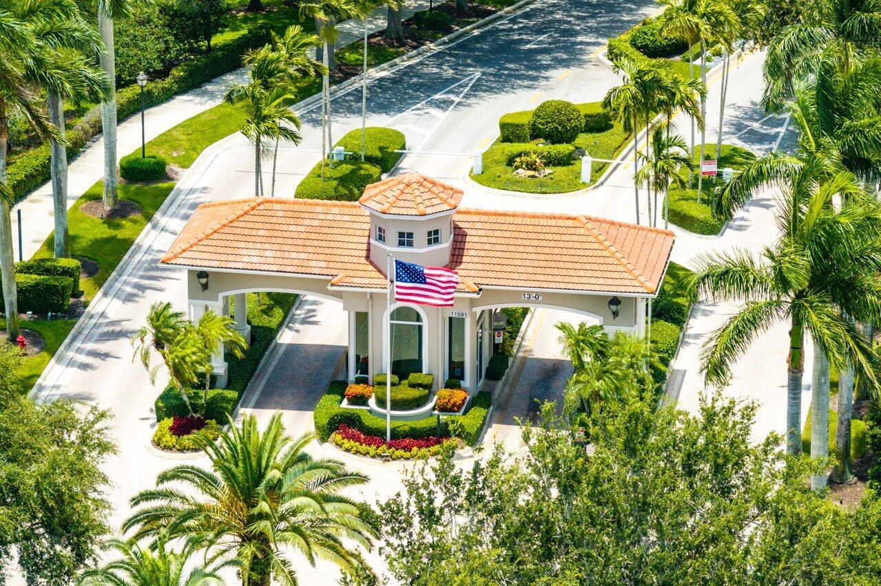 VALENCIA LAKES 3 - Residential