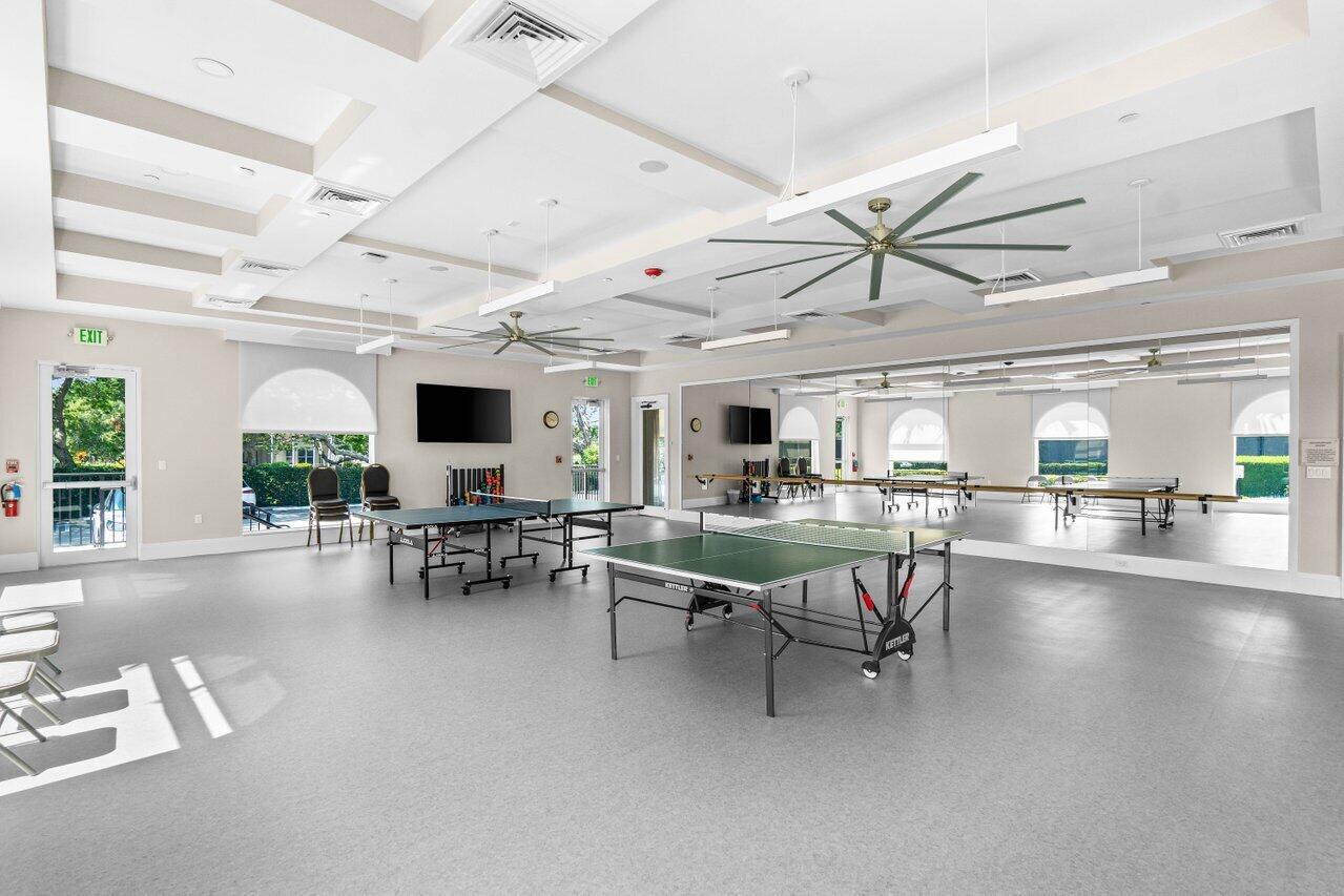 VALENCIA LAKES 3 - Residential