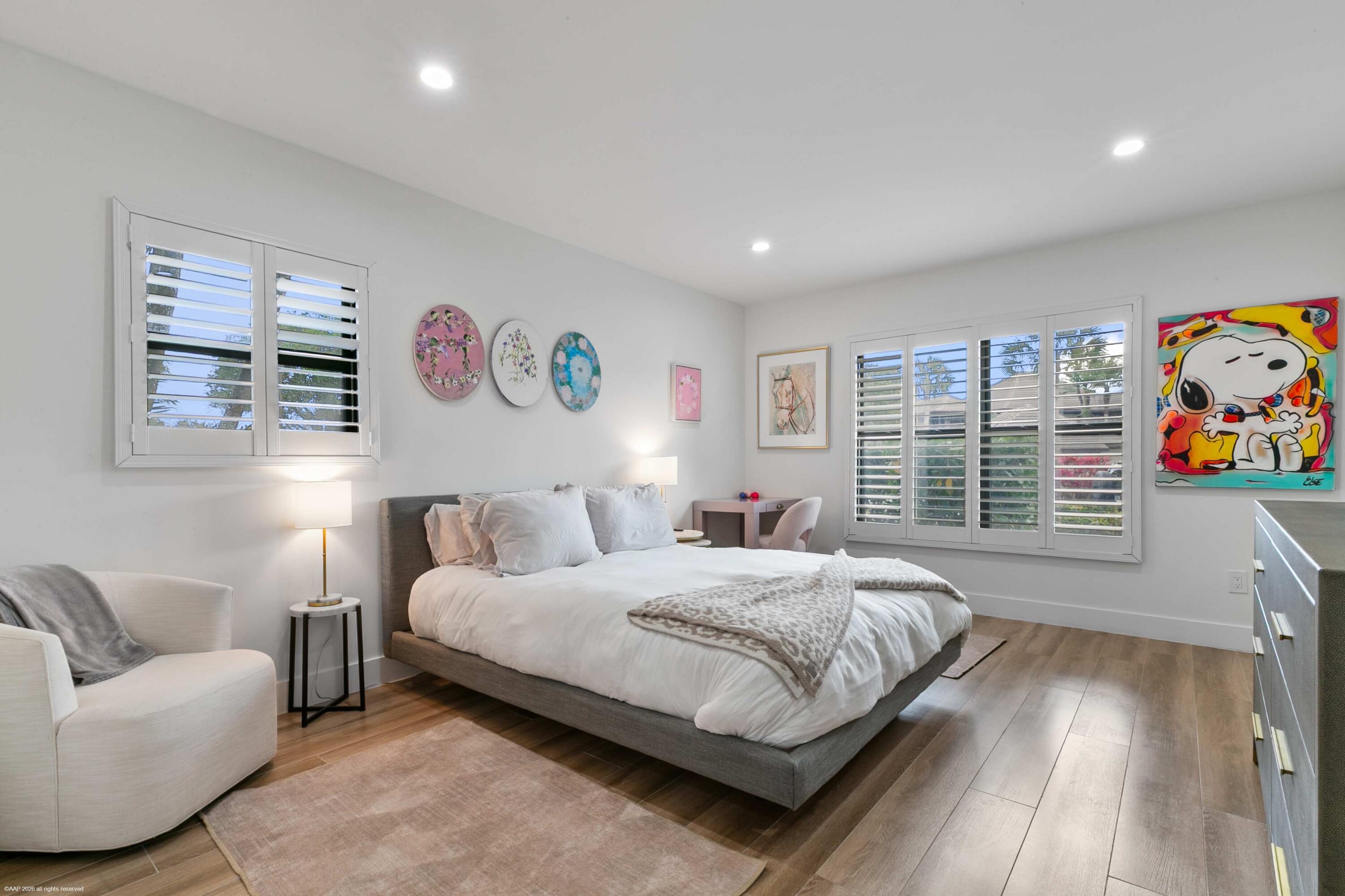 COWDRAY PARK CONDO - Residential