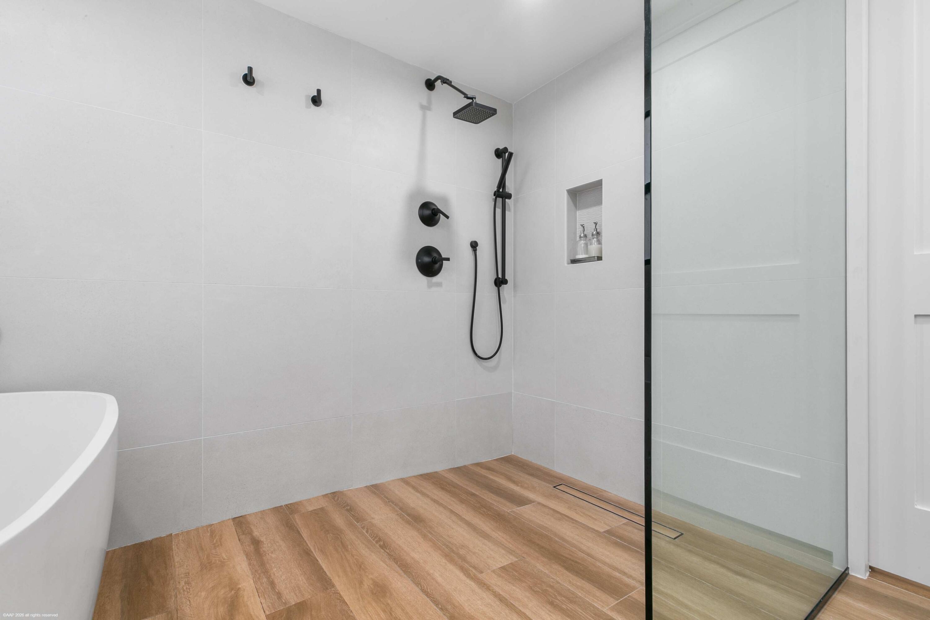 COWDRAY PARK CONDO - Residential