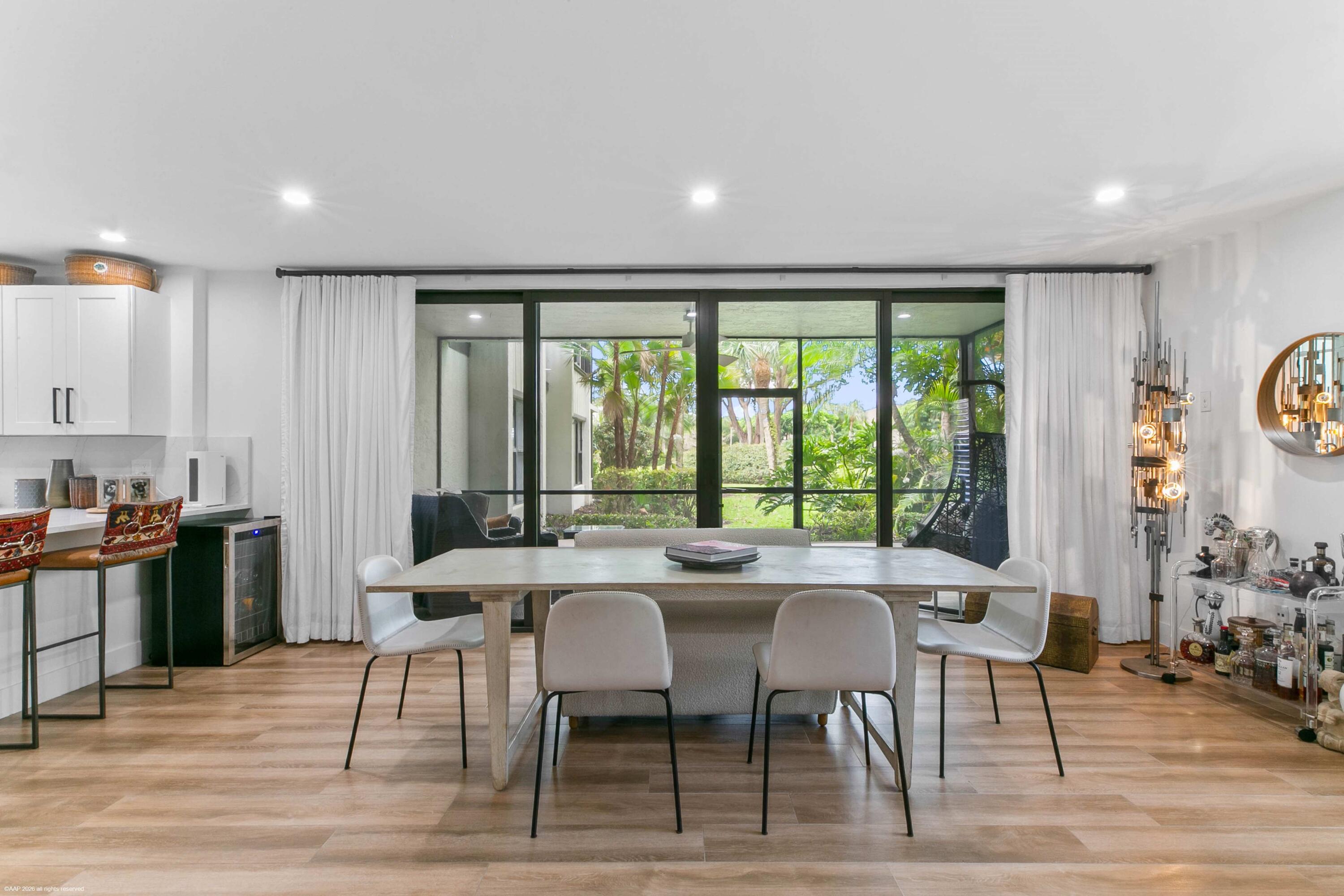 COWDRAY PARK CONDO - Residential