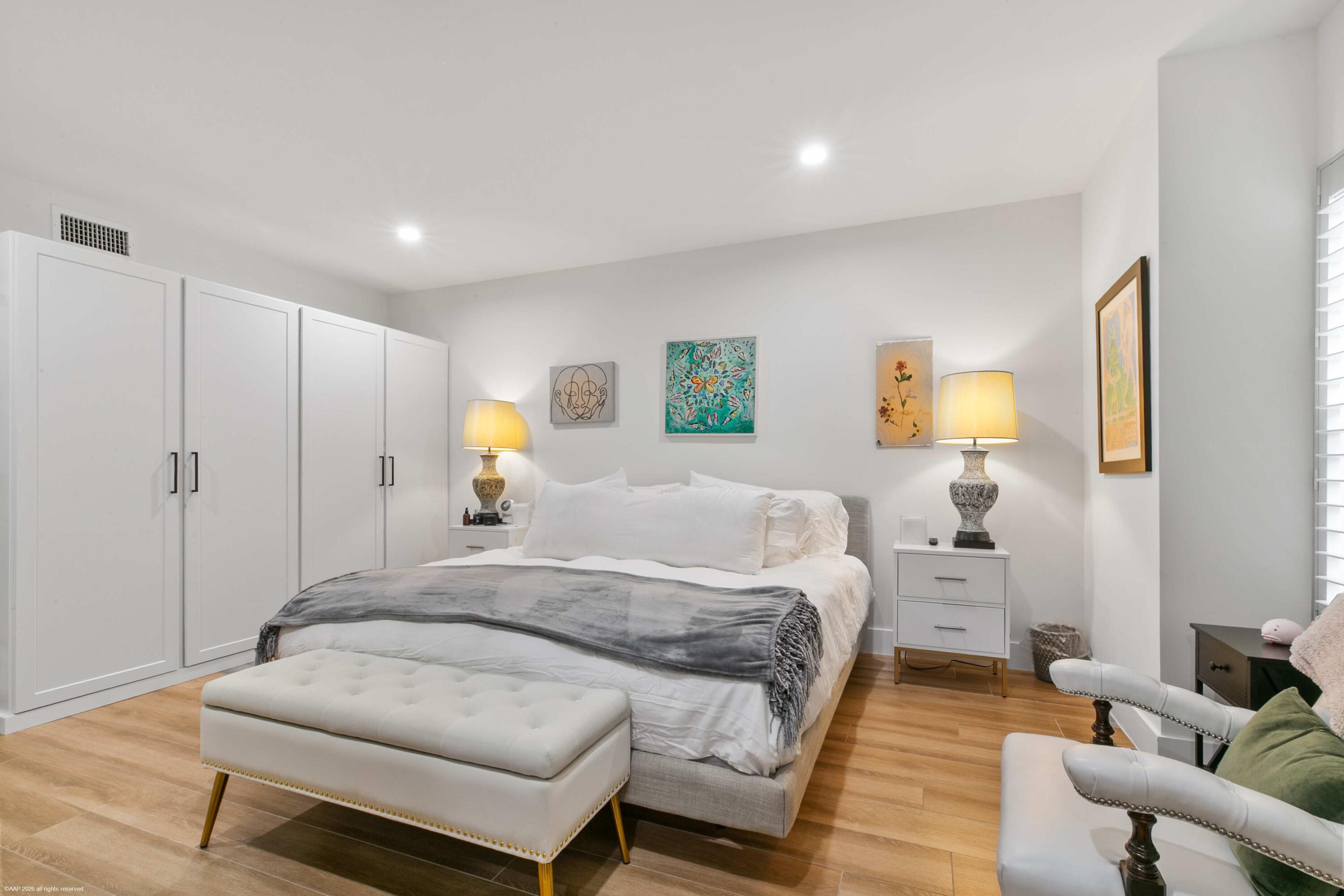 COWDRAY PARK CONDO - Residential