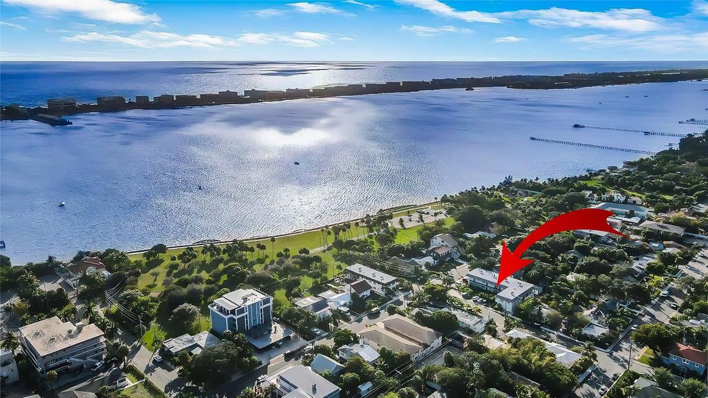 Photo of 301 S Lakeside Drive #7, Lake Worth Beach, FL 33460 (MLS # R11109945)