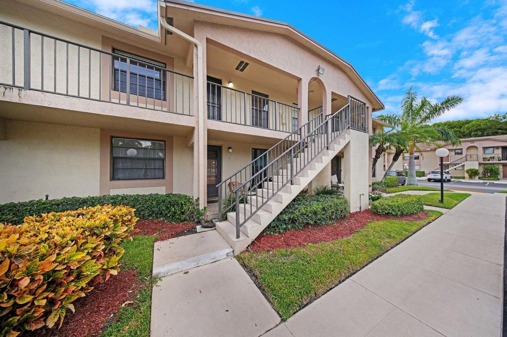 Photo of 9480 Boca Cove Circle #416, Boca Raton, FL 33428 (MLS # R11120230)