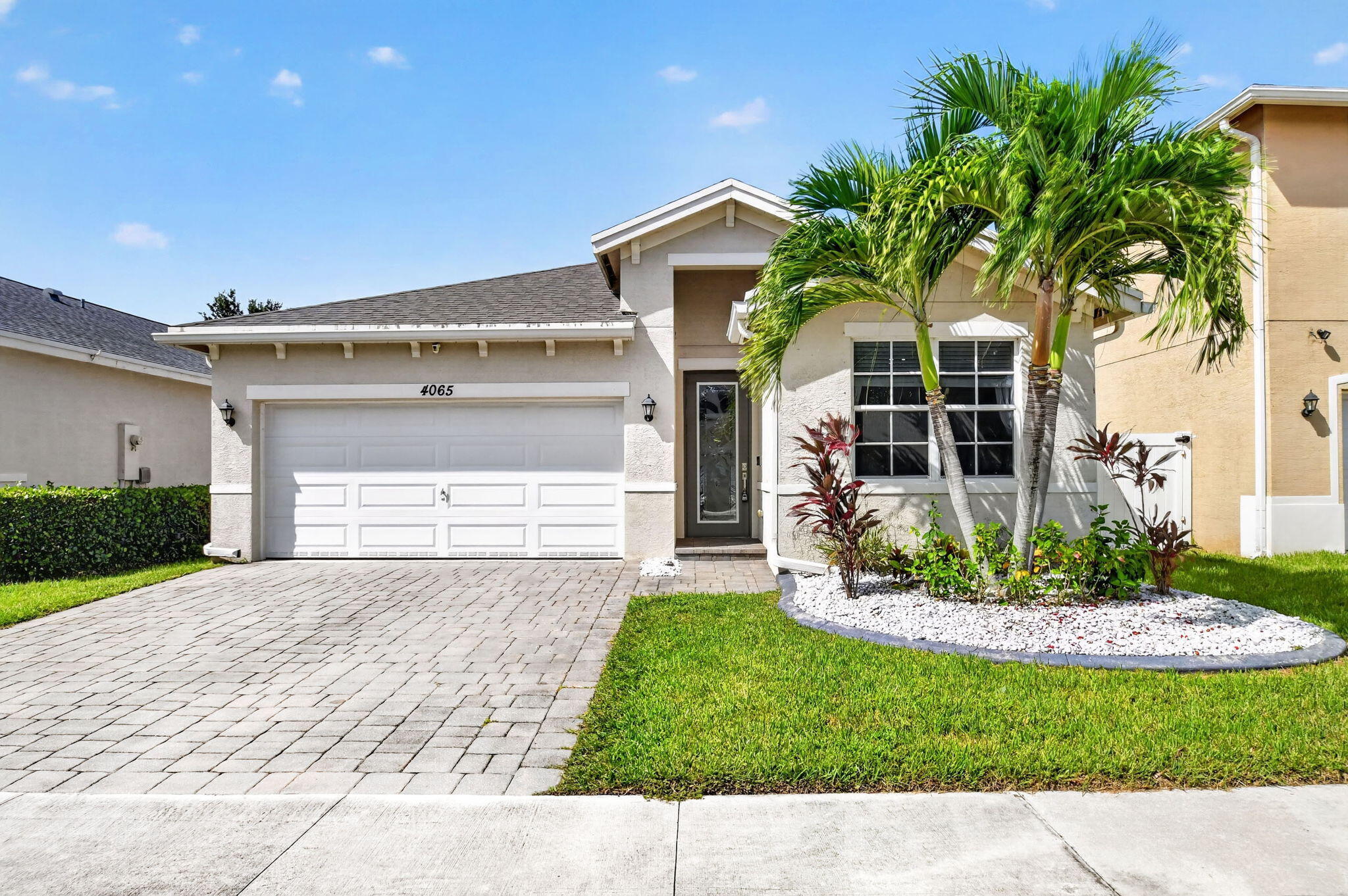 Properties 4065 Tomoka Drive