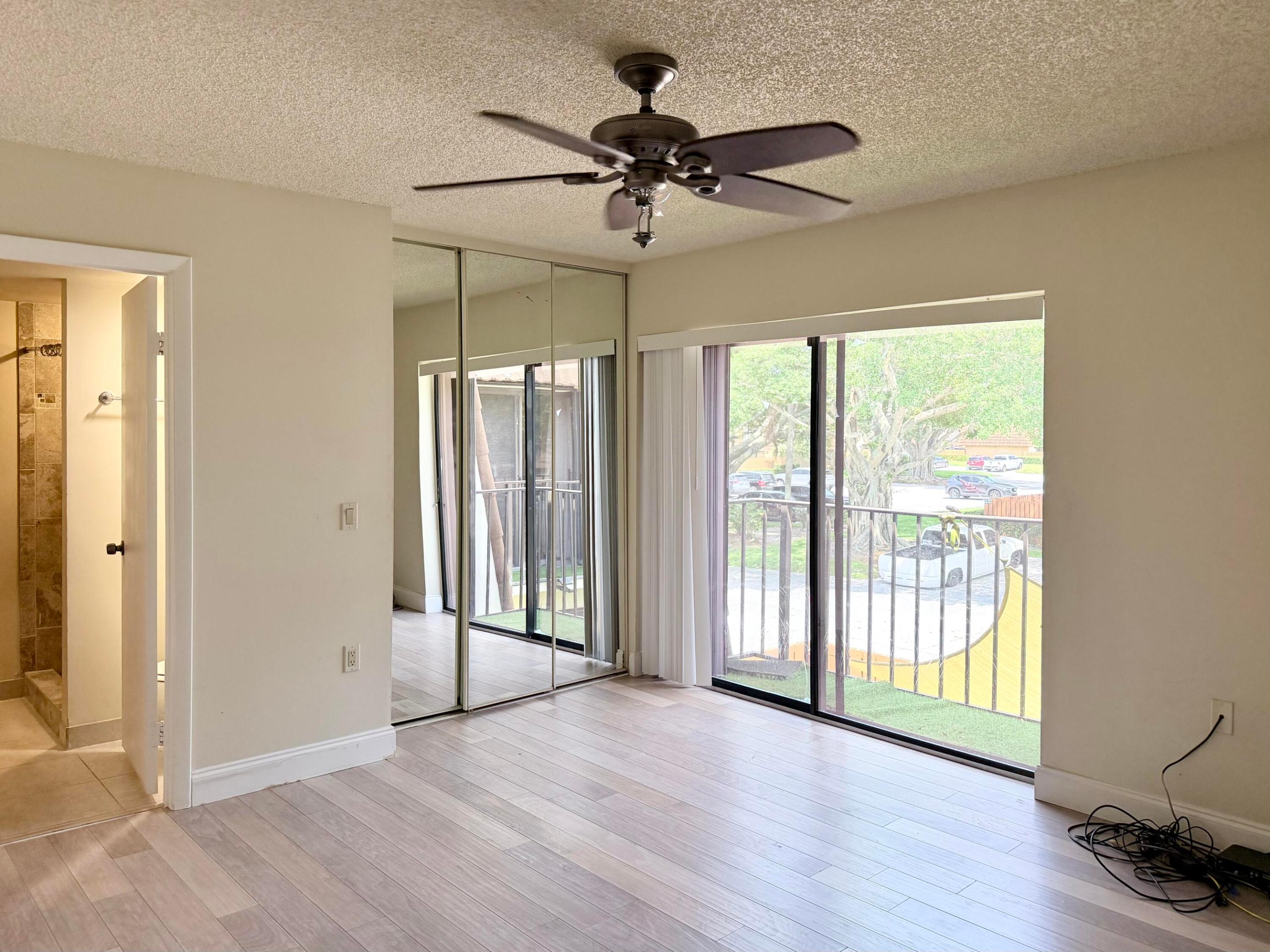 VILLAGE OF SANDALWOOD LAKES NORTH - Residential