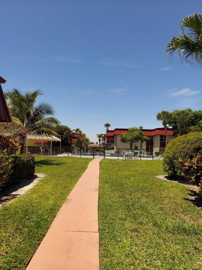 GREENWAY VILLAGE SO COND - Residential