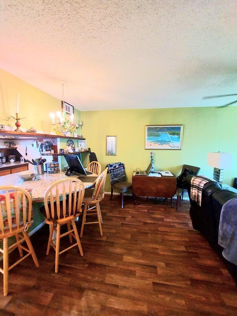 GREENWAY VILLAGE SO COND - Residential