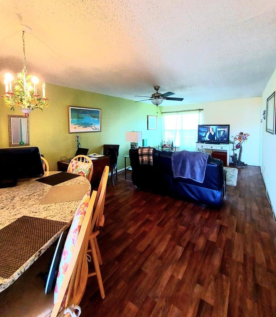 GREENWAY VILLAGE SO COND - Residential