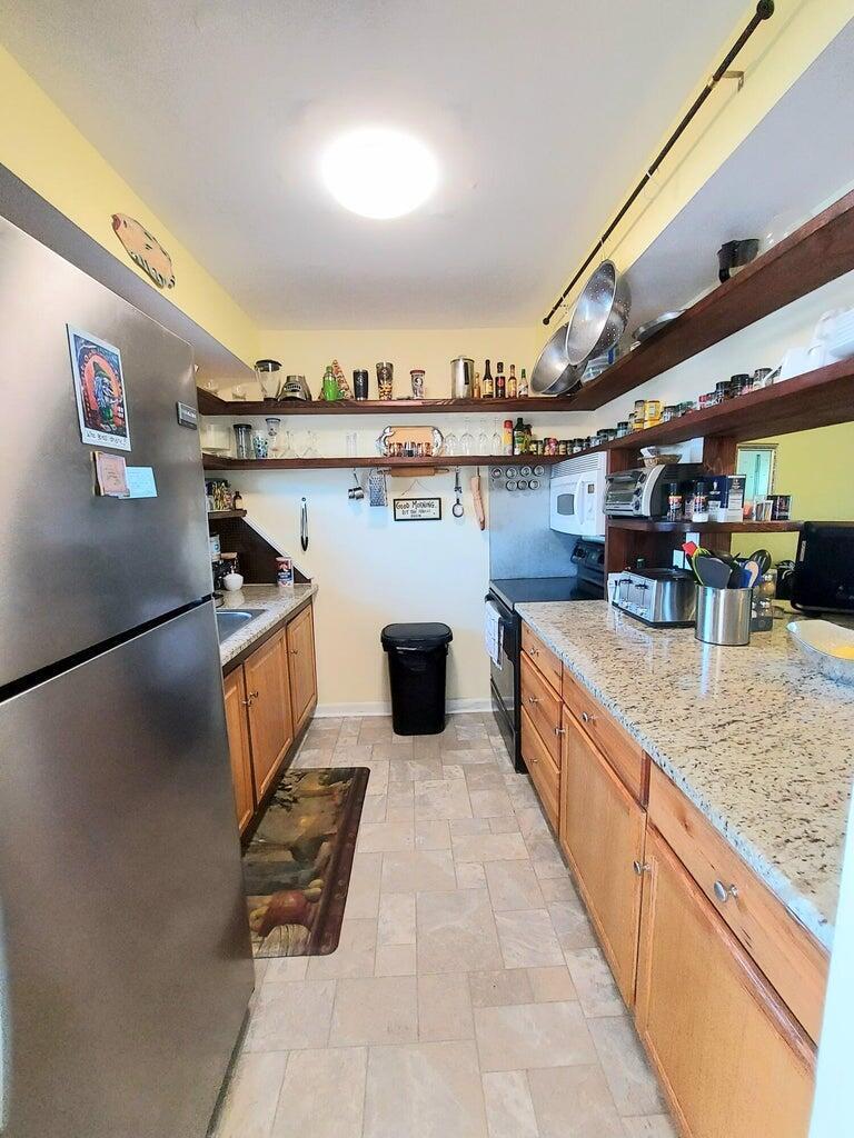 GREENWAY VILLAGE SO COND - Residential