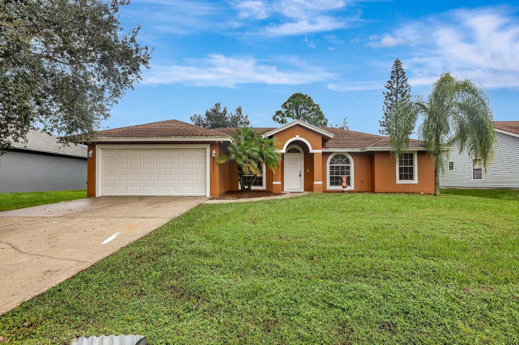 Photo of 2317 SE Watercrest Street, Port Saint Lucie, FL 34984 (MLS # R11028258)