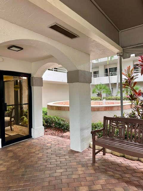 Photo of 16032 Lomond Hills Trail #174, Delray Beach, FL 33446 (MLS # B26045012)