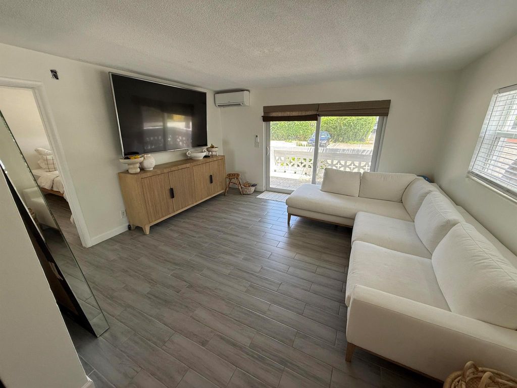 Photo of 209 SE 6th Street #1, Boynton Beach, FL 33435 (MLS # R11118550)