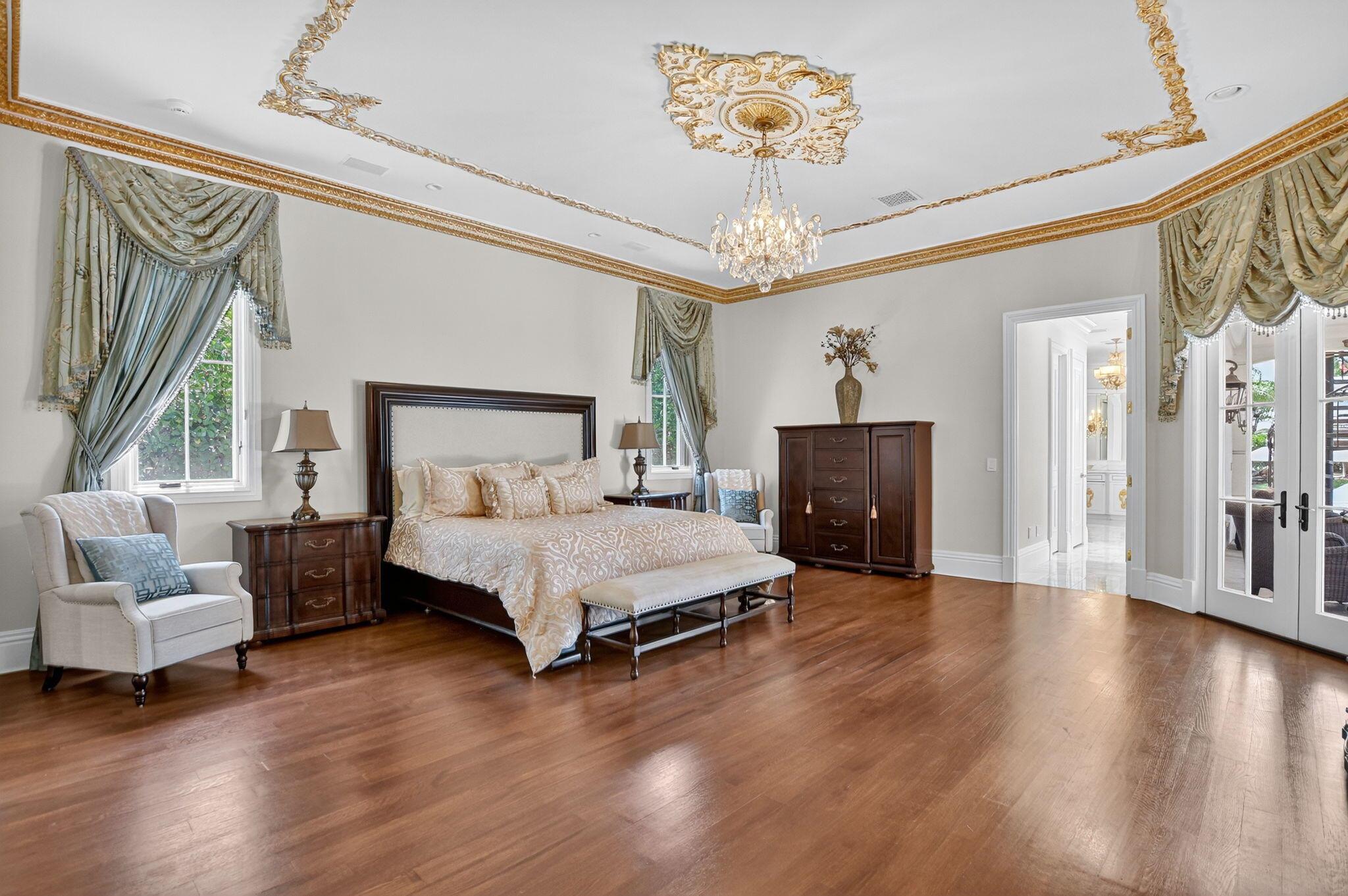 ROYAL PALM YACHT & COUNTR - Residential