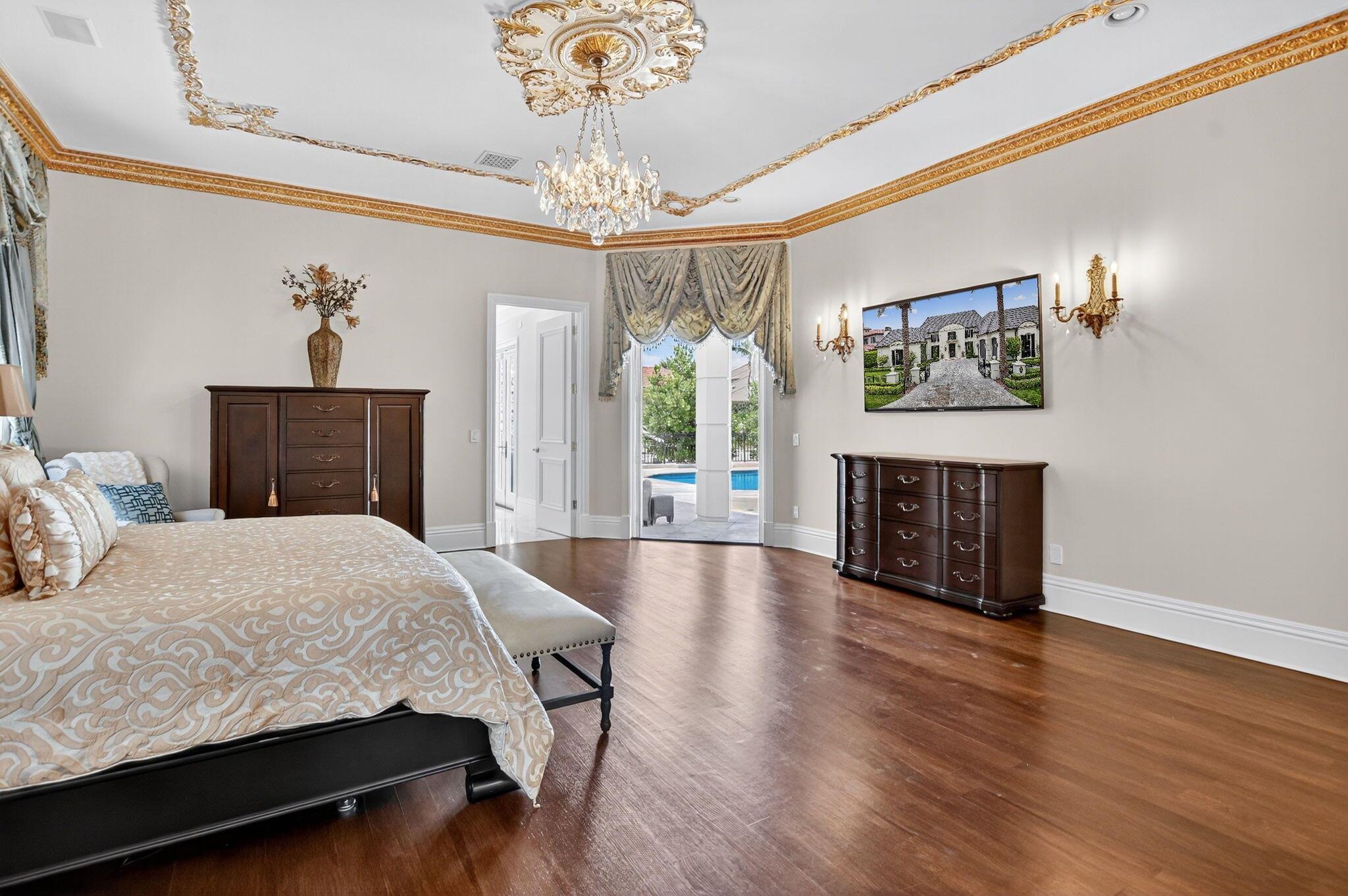 ROYAL PALM YACHT & COUNTR - Residential