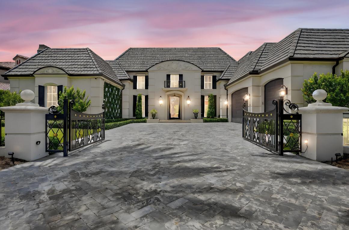 ROYAL PALM YACHT & COUNTRY CLUB - Residential