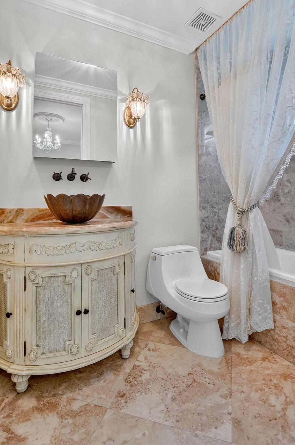 ROYAL PALM YACHT & COUNTR - Residential