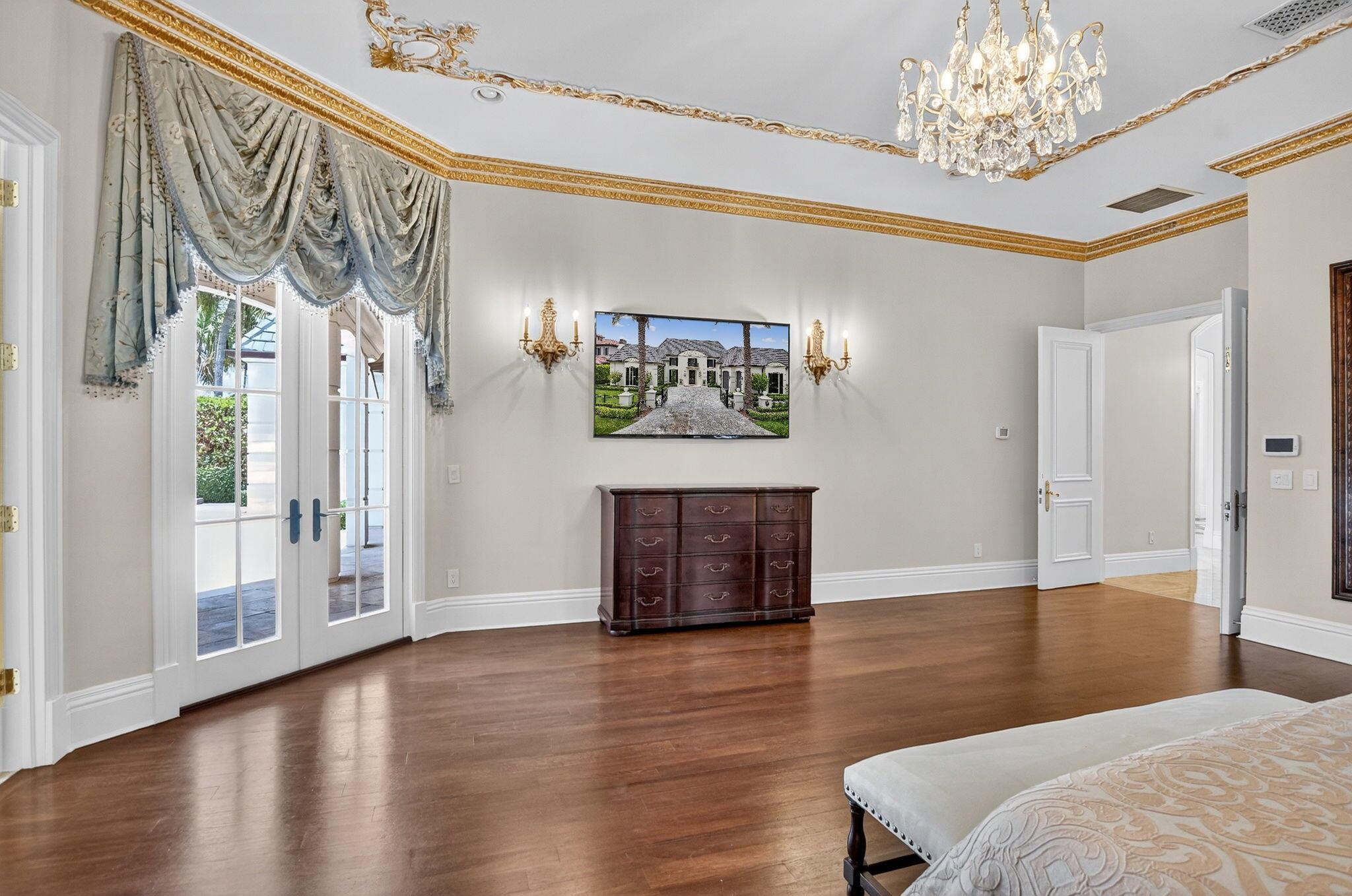 ROYAL PALM YACHT & COUNTR - Residential