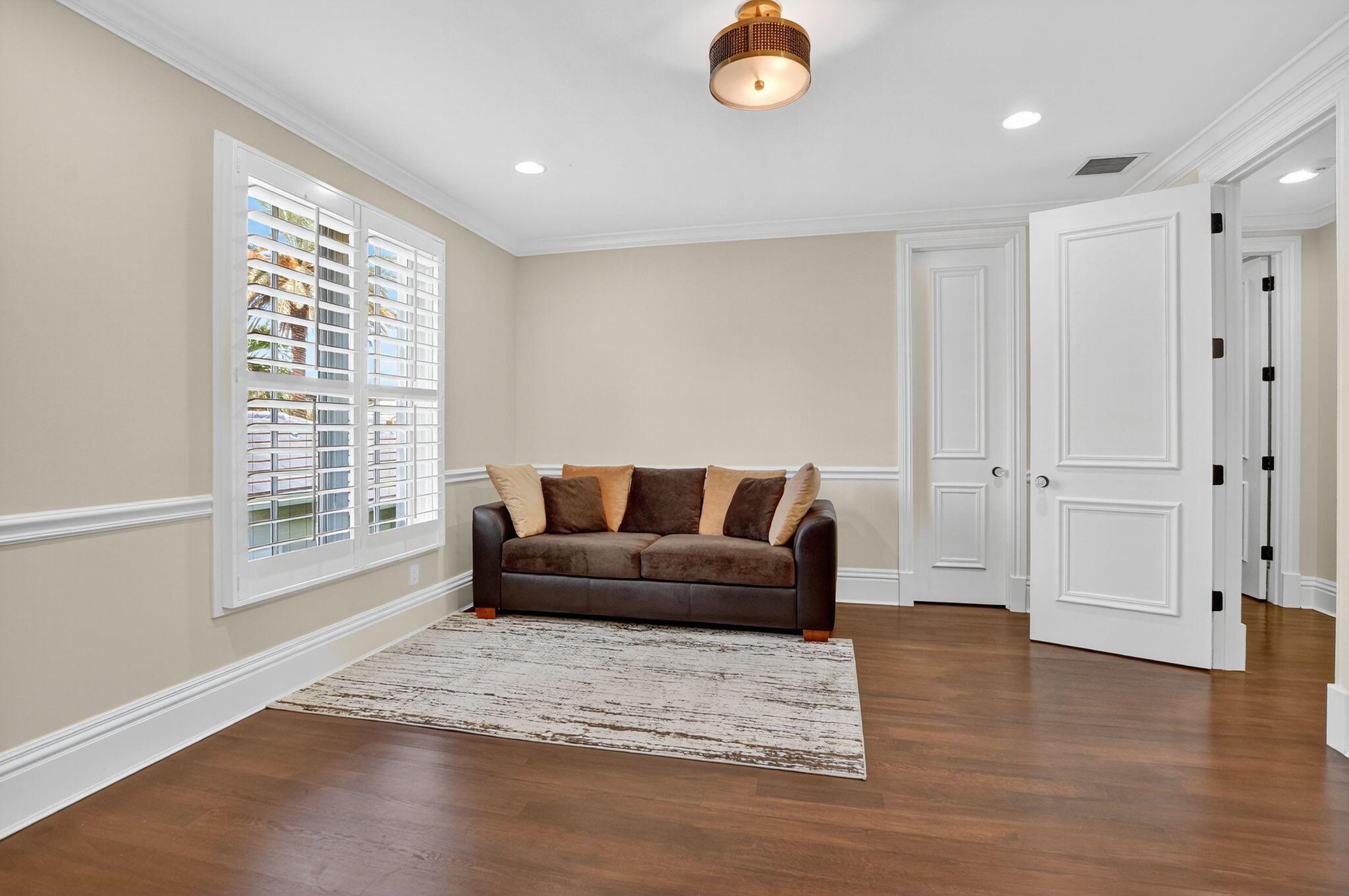 ROYAL PALM YACHT & COUNTR - Residential