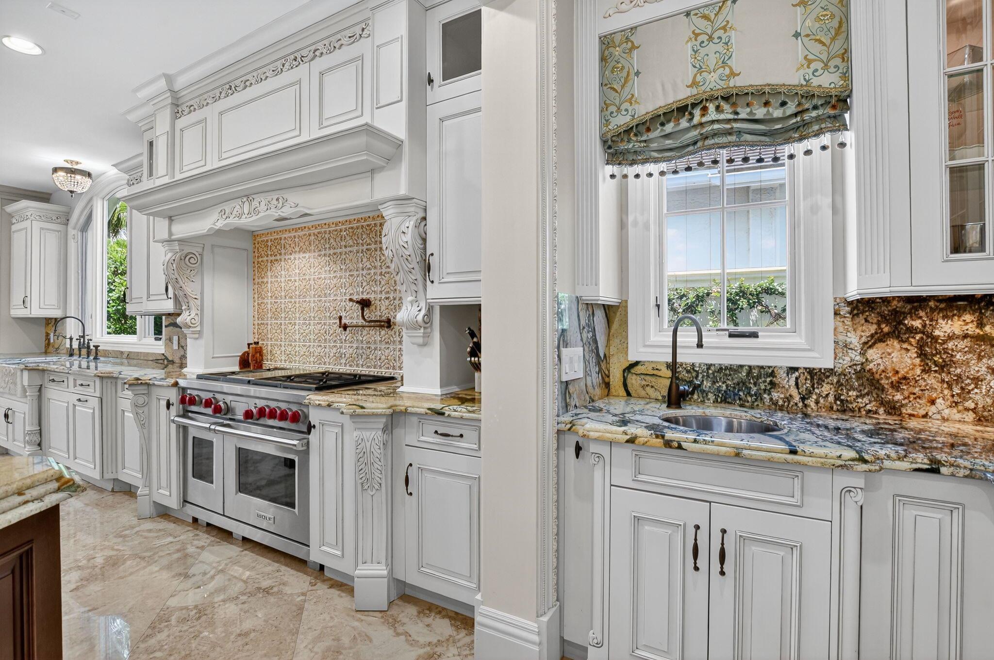 ROYAL PALM YACHT & COUNTR - Residential