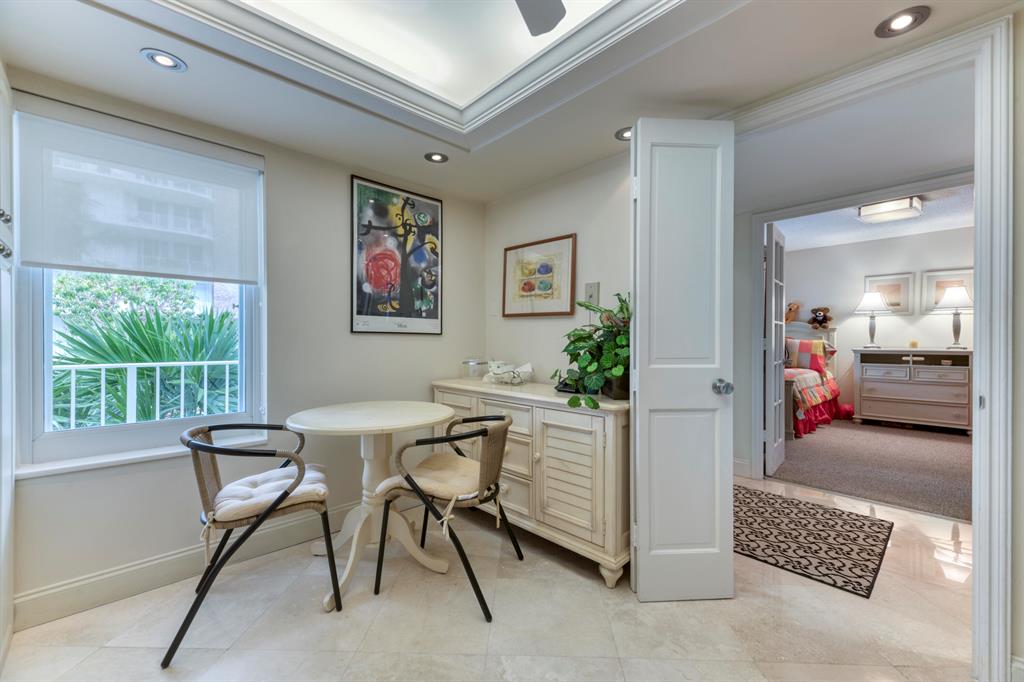 WINTHROP HOUSE CONDO - Residential