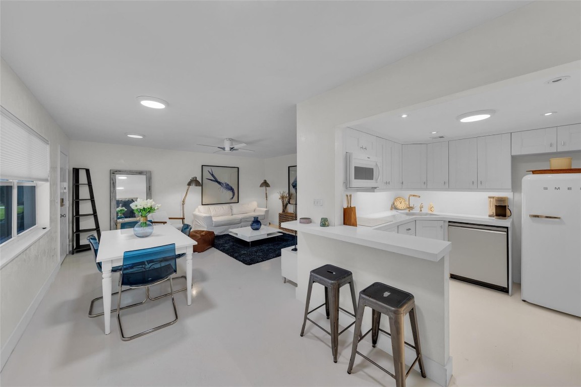 238 Hibiscus Avenue 119