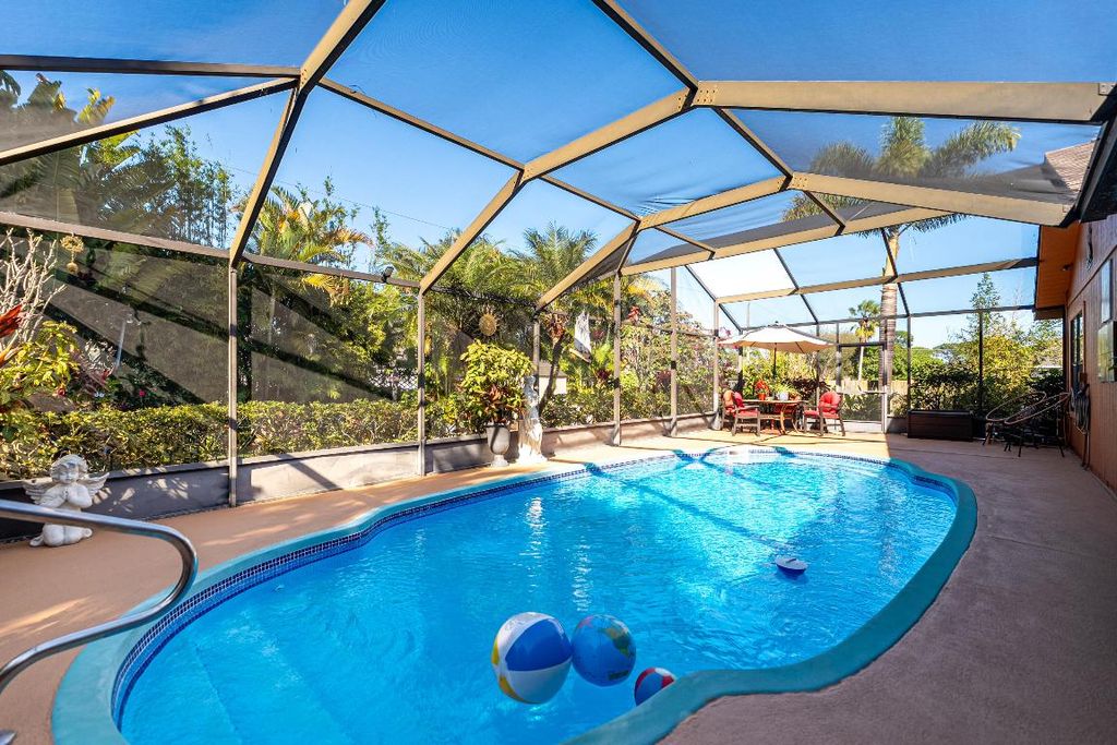 Photo of 331 SW Majestic Terrace, Port Saint Lucie, FL 34984 (MLS # R11158746)