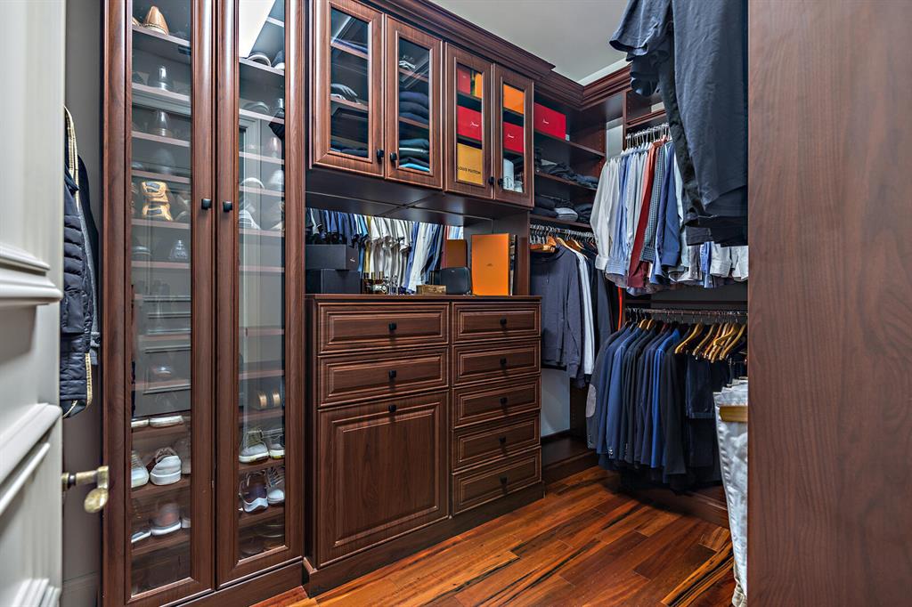 HARBOUR ISLES - Residential