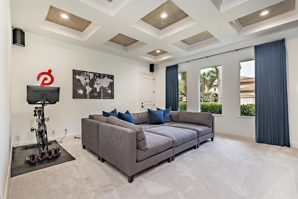 HARBOUR ISLES - Residential