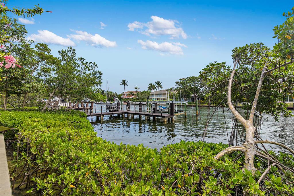 HARBOUR ISLES - Residential