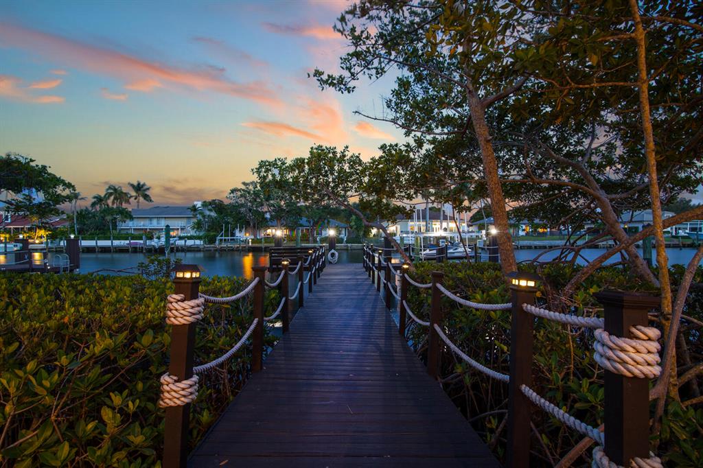 HARBOUR ISLES - Residential