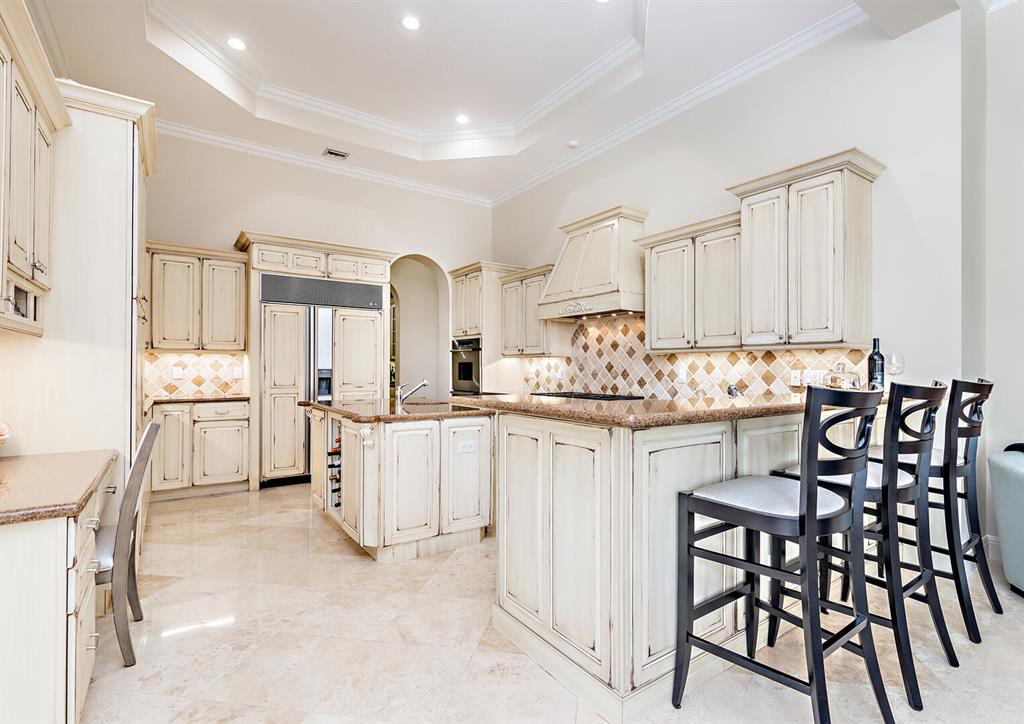 HARBOUR ISLES - Residential