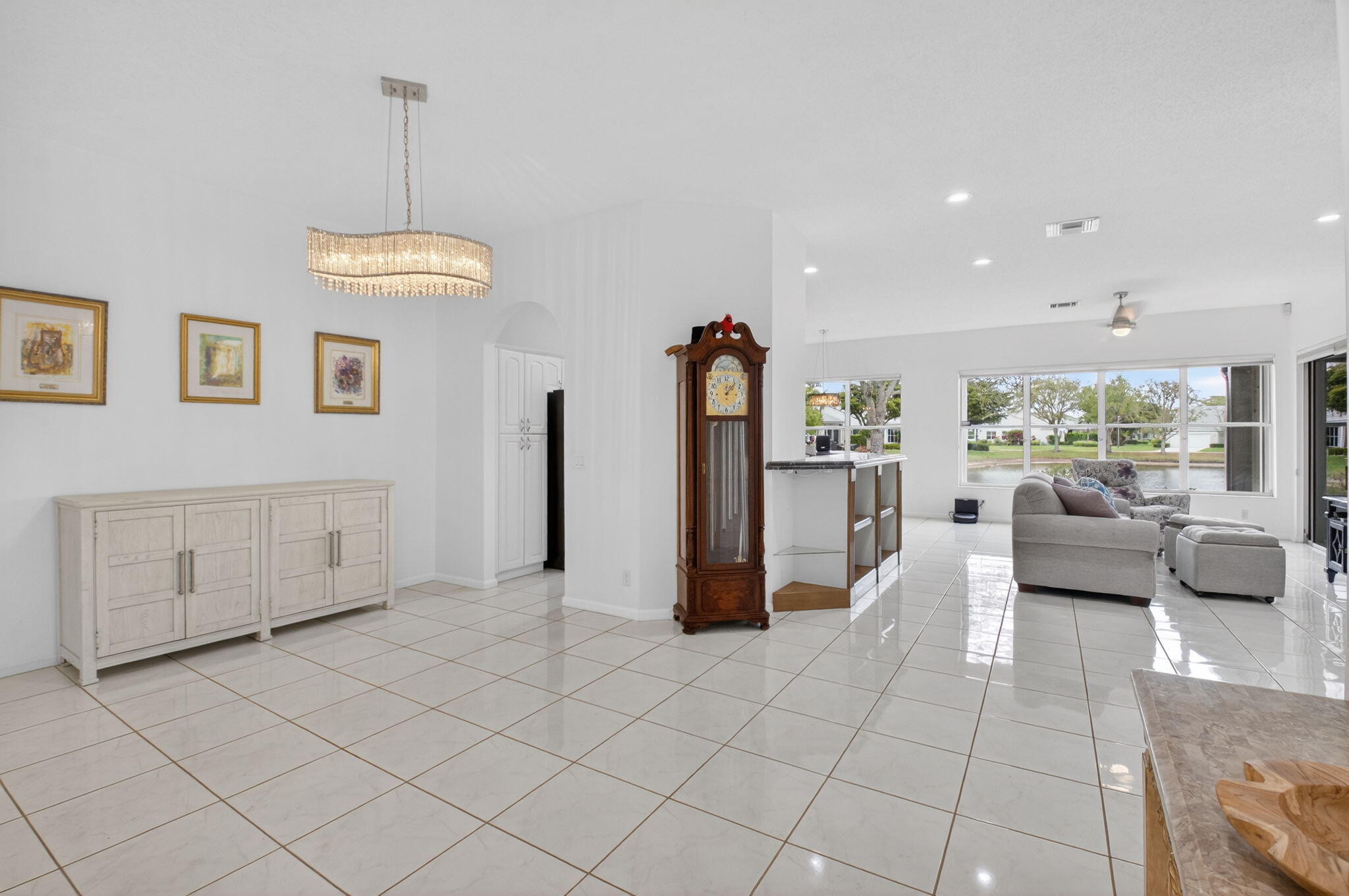 ABERDEEN 17 - Residential