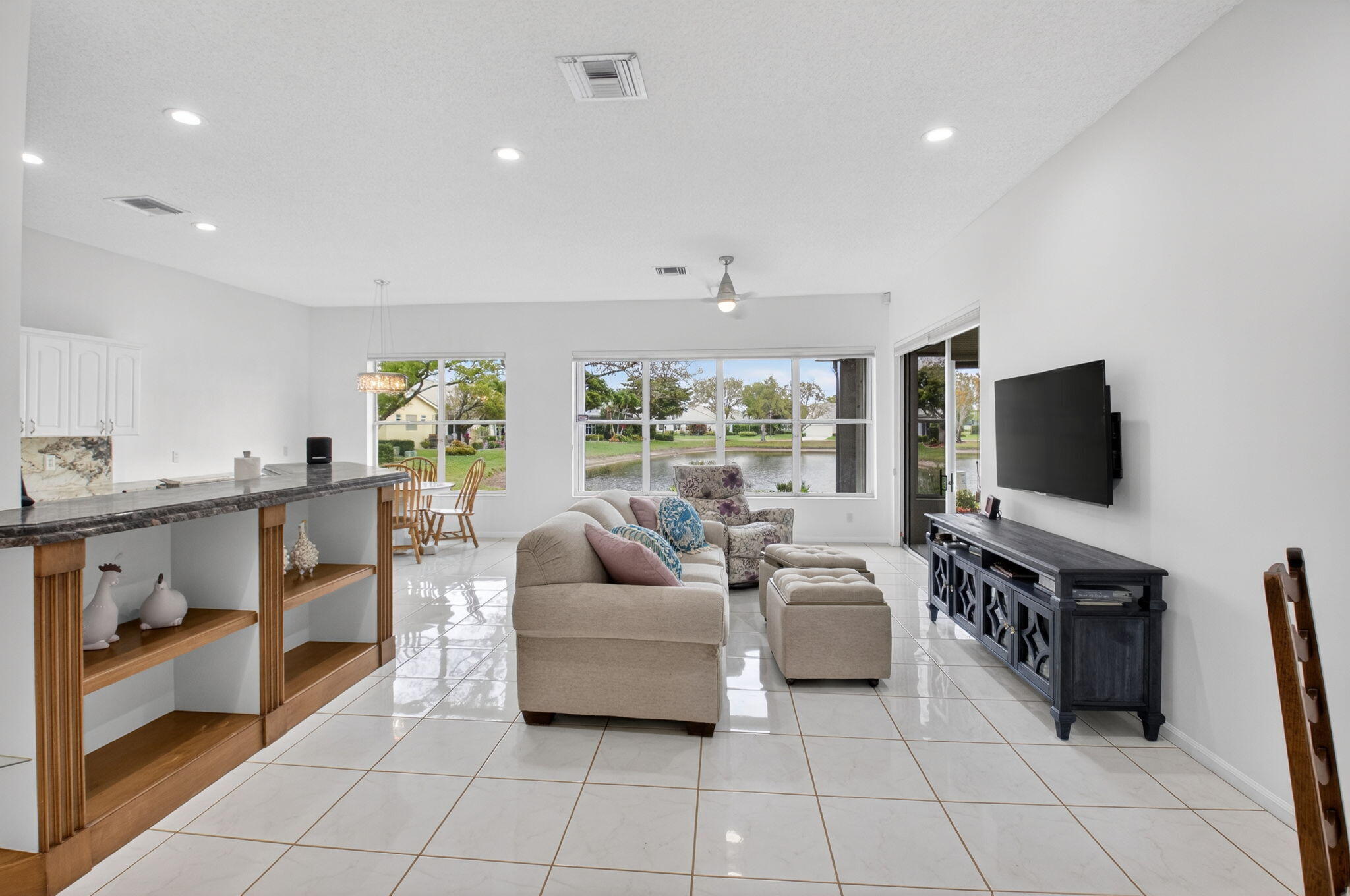 ABERDEEN 17 - Residential