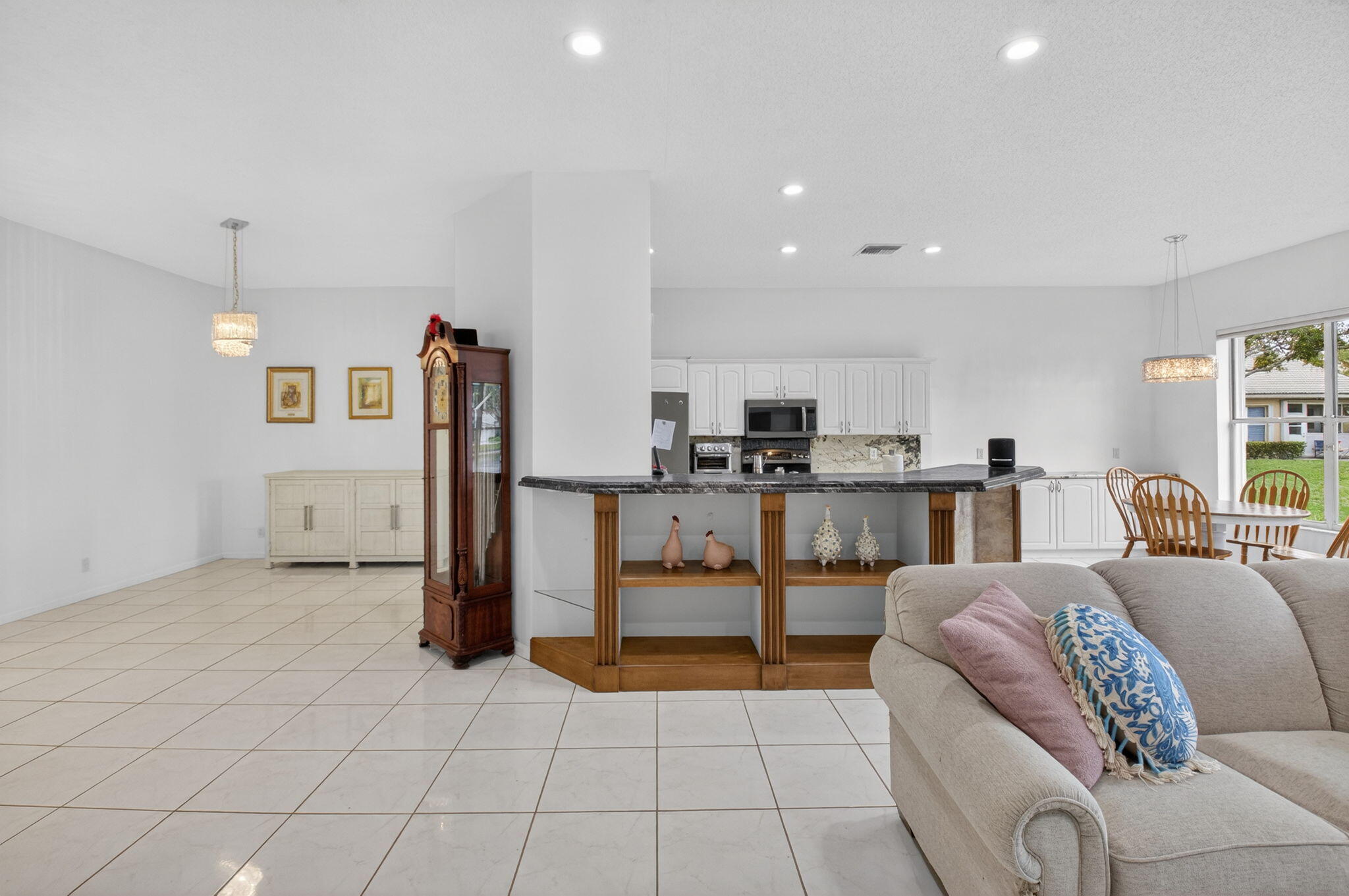 ABERDEEN 17 - Residential