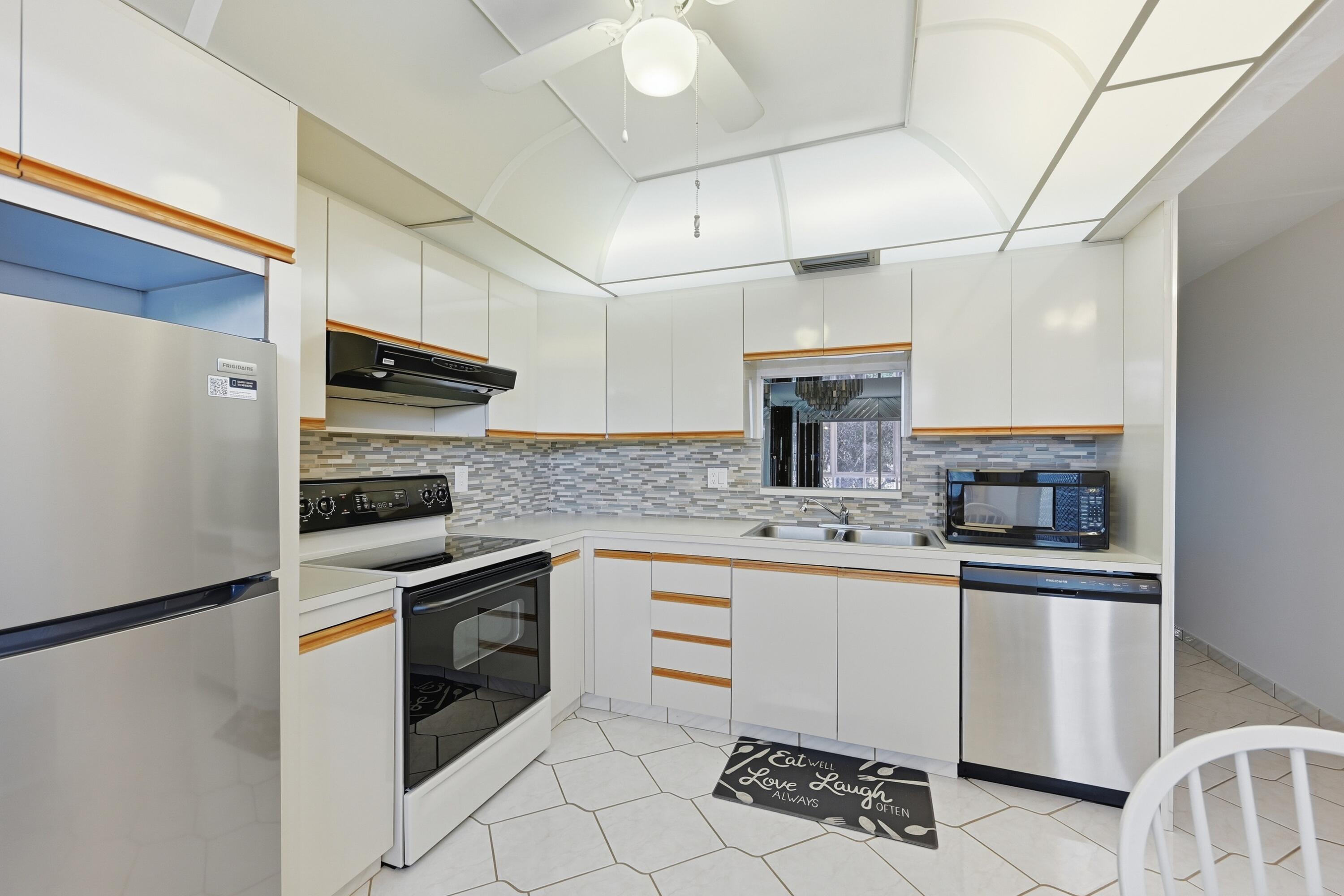 WYNMOOR VILLAGE - Residential