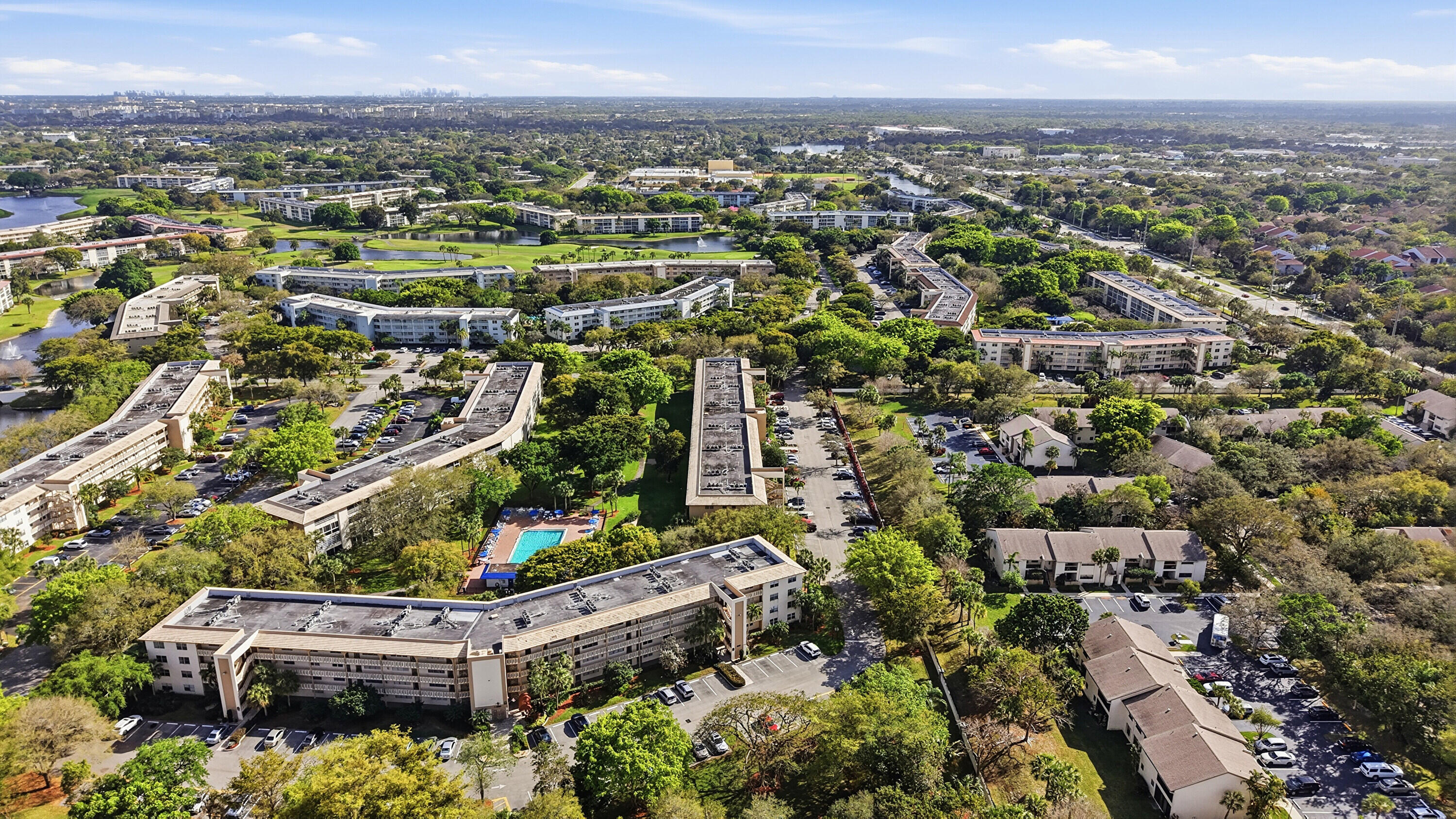 WYNMOOR VILLAGE - Residential