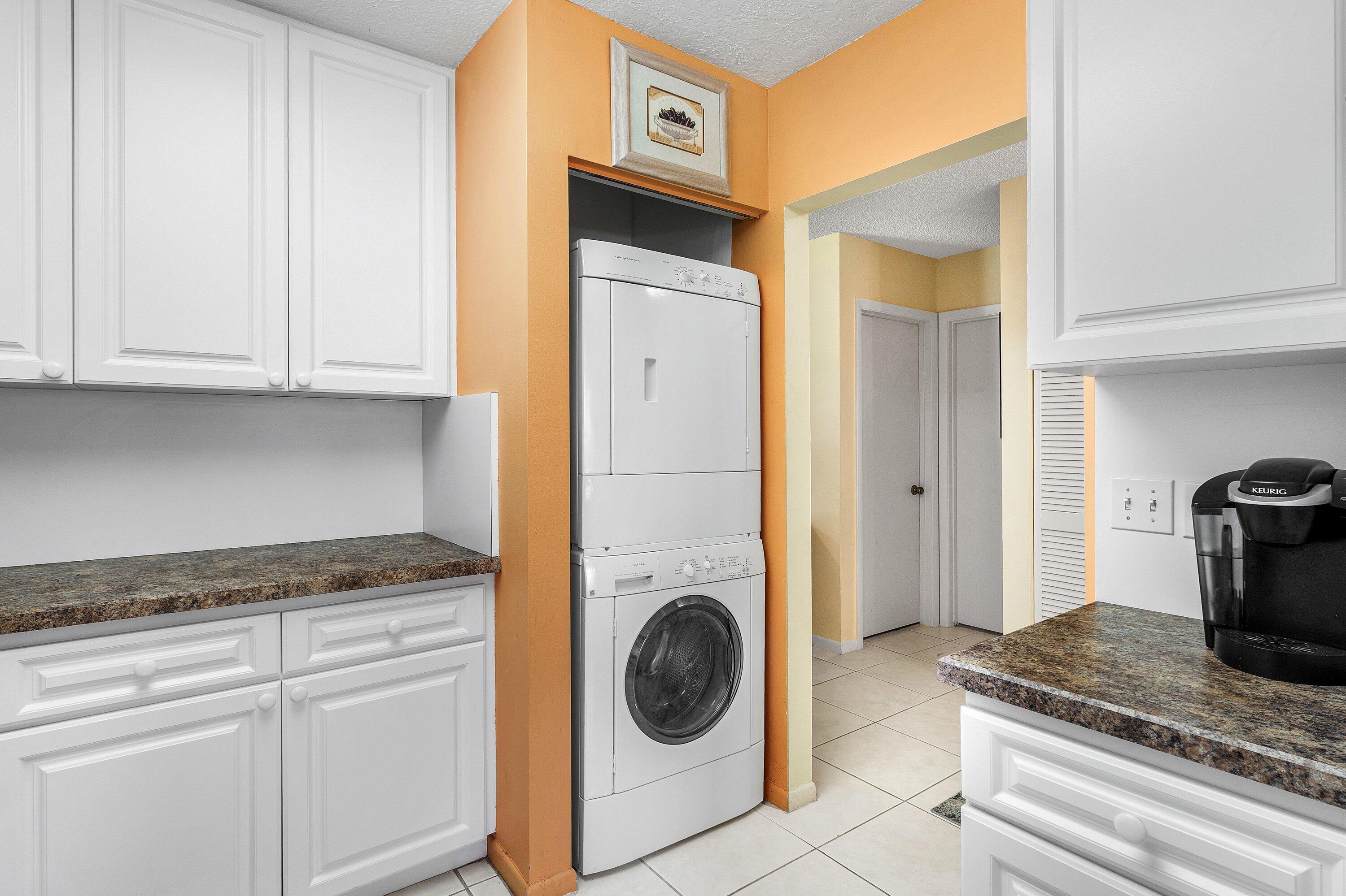 STRATFORD AT HUNTERS RUN CONDO - Residential