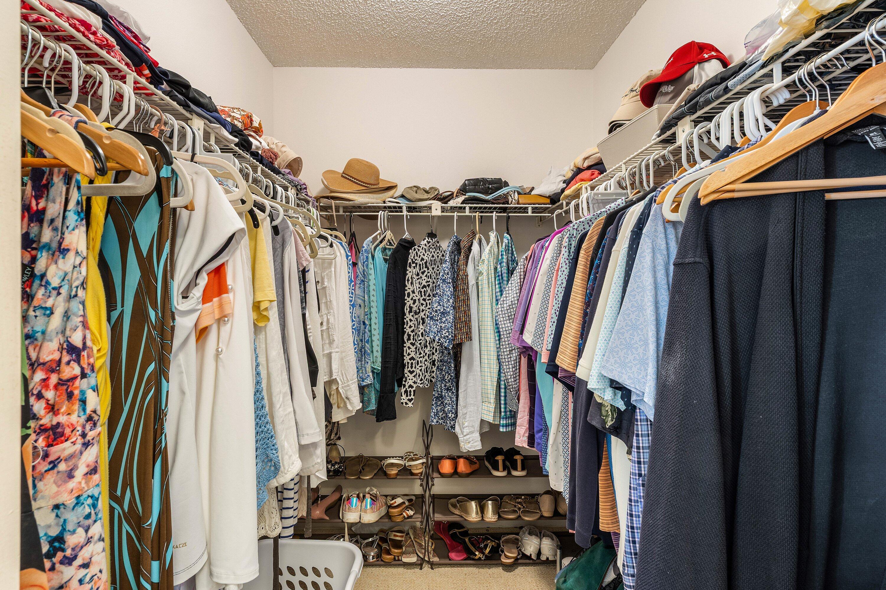 STRATFORD AT HUNTERS RUN CONDO - Residential