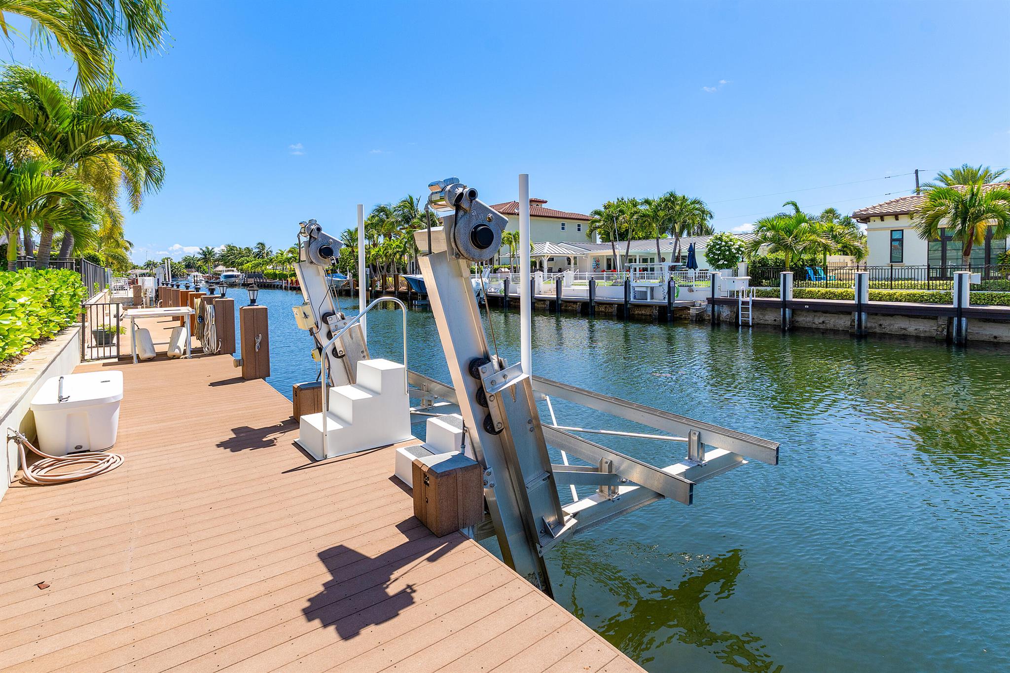 VENETIAN ISLES 3RD SEC - Residential