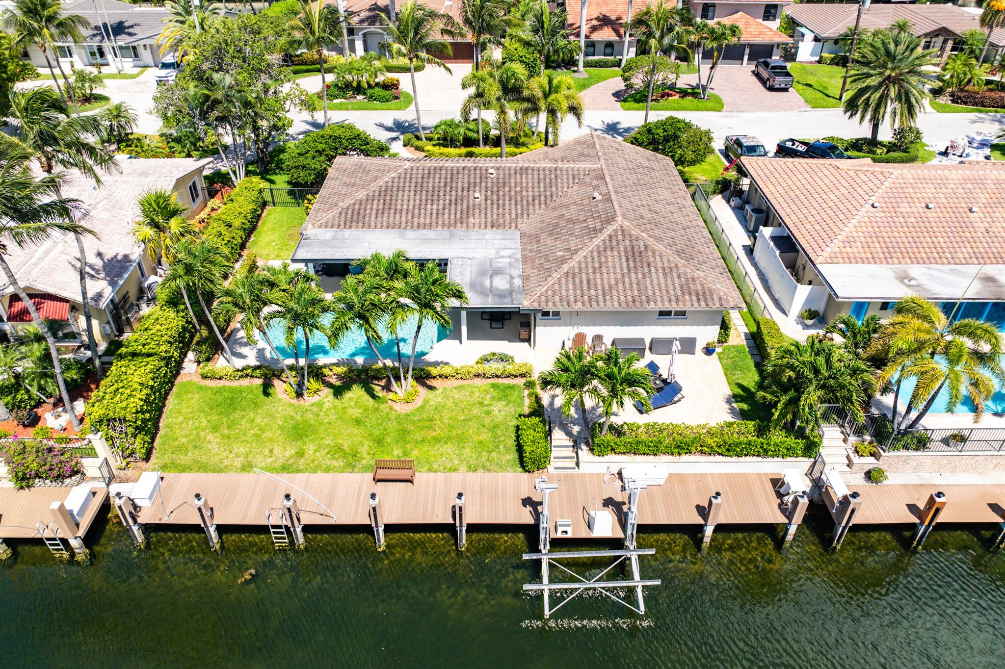 VENETIAN ISLES 3RD SEC - Residential