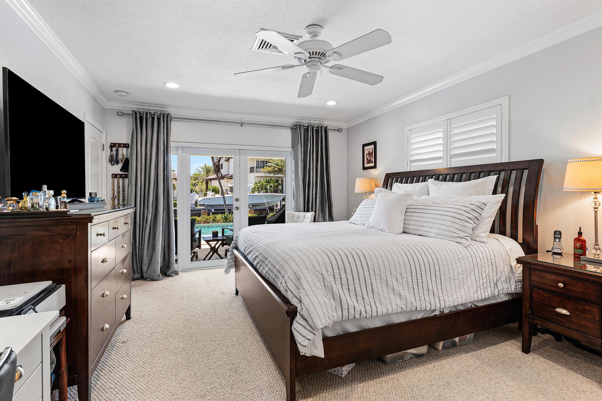 VENETIAN ISLES 3RD SEC - Residential