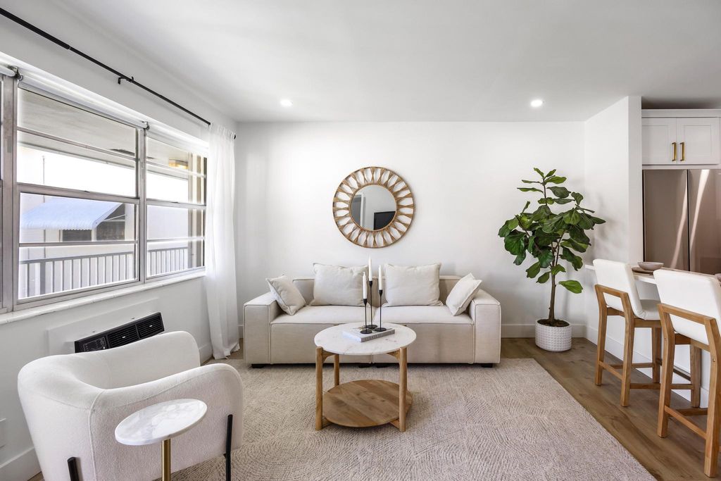 Photo of 480 Horizons W #207, Boynton Beach, FL 33435 (MLS # B26013142)