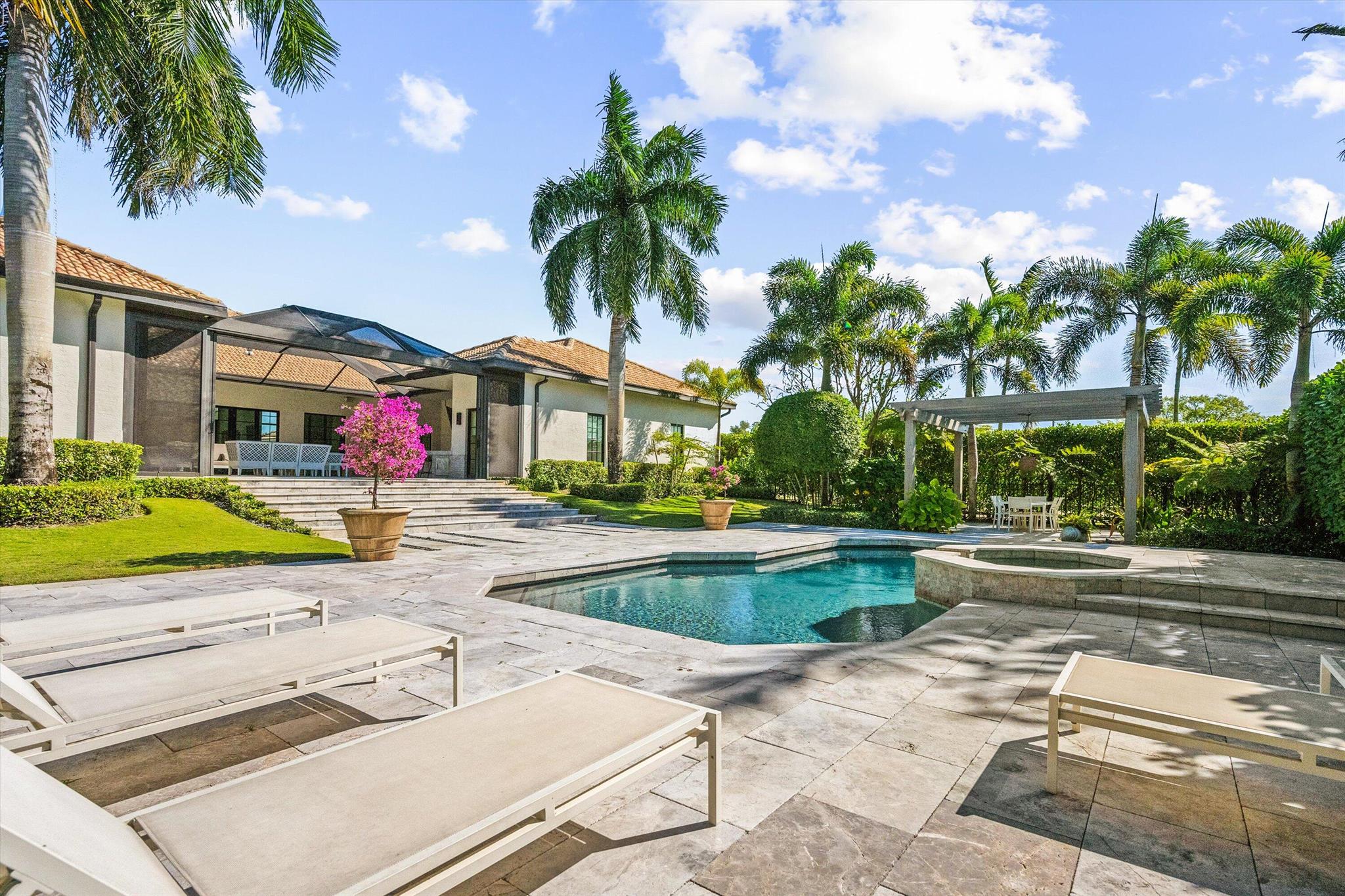 PALM BEACH POINT - Residential