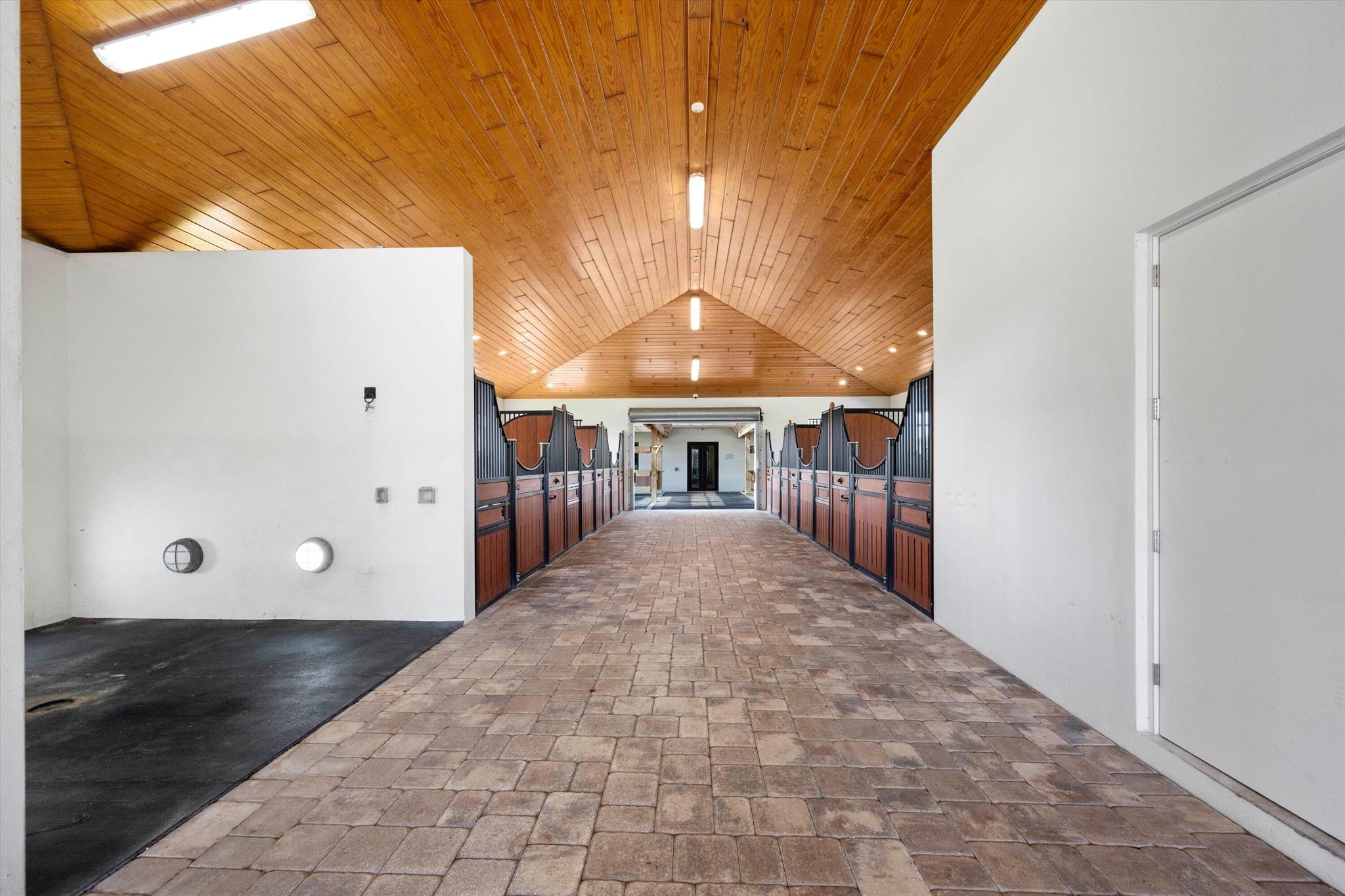 PALM BEACH POINT - Residential