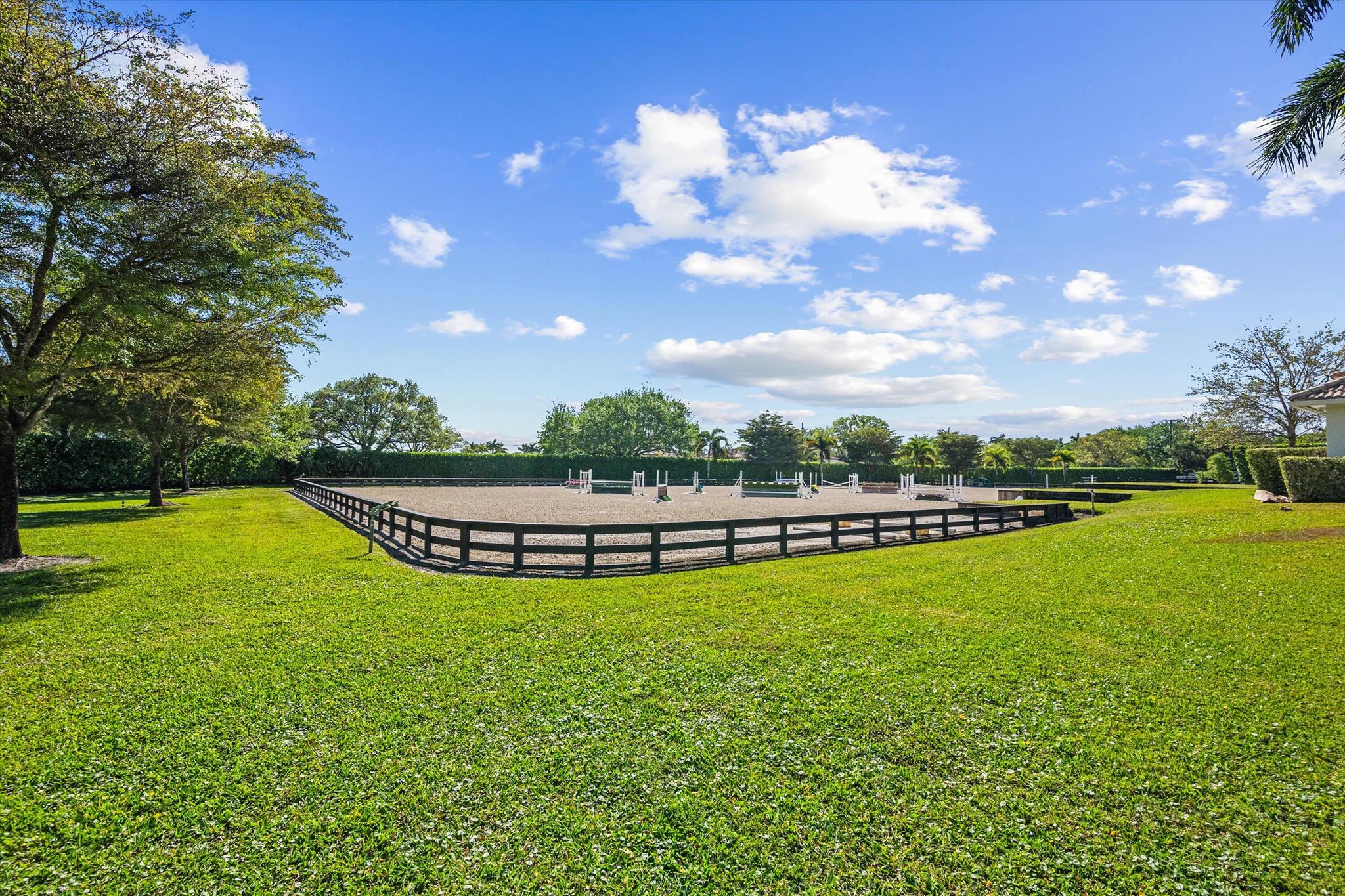 PALM BEACH POINT - Residential