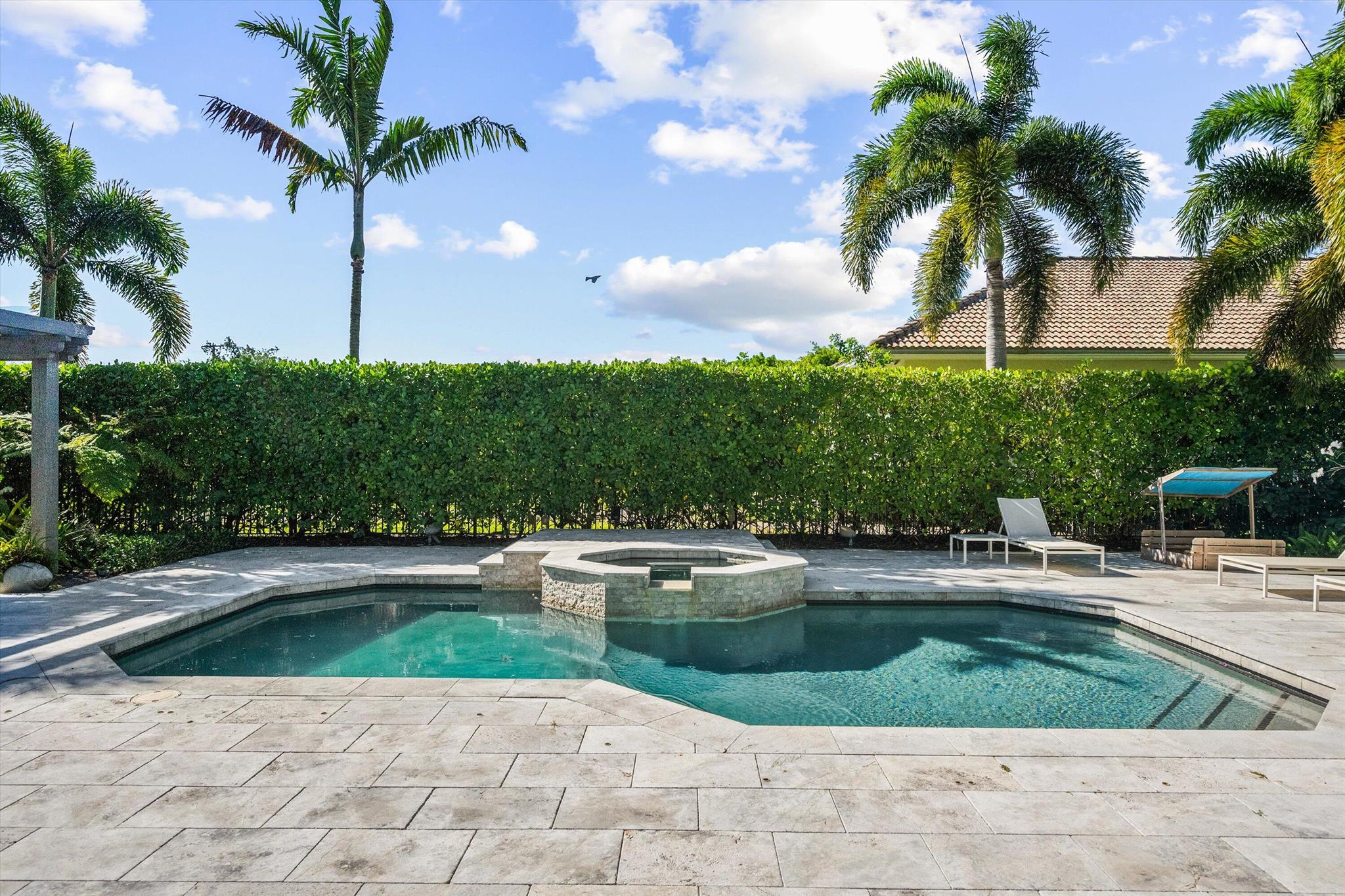 PALM BEACH POINT - Residential