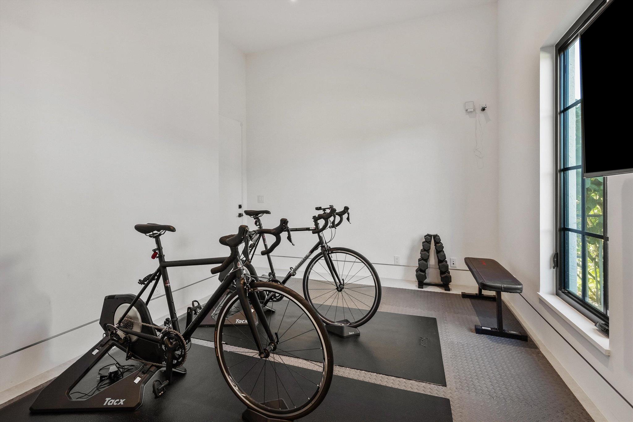 PALM BEACH POINT - Residential