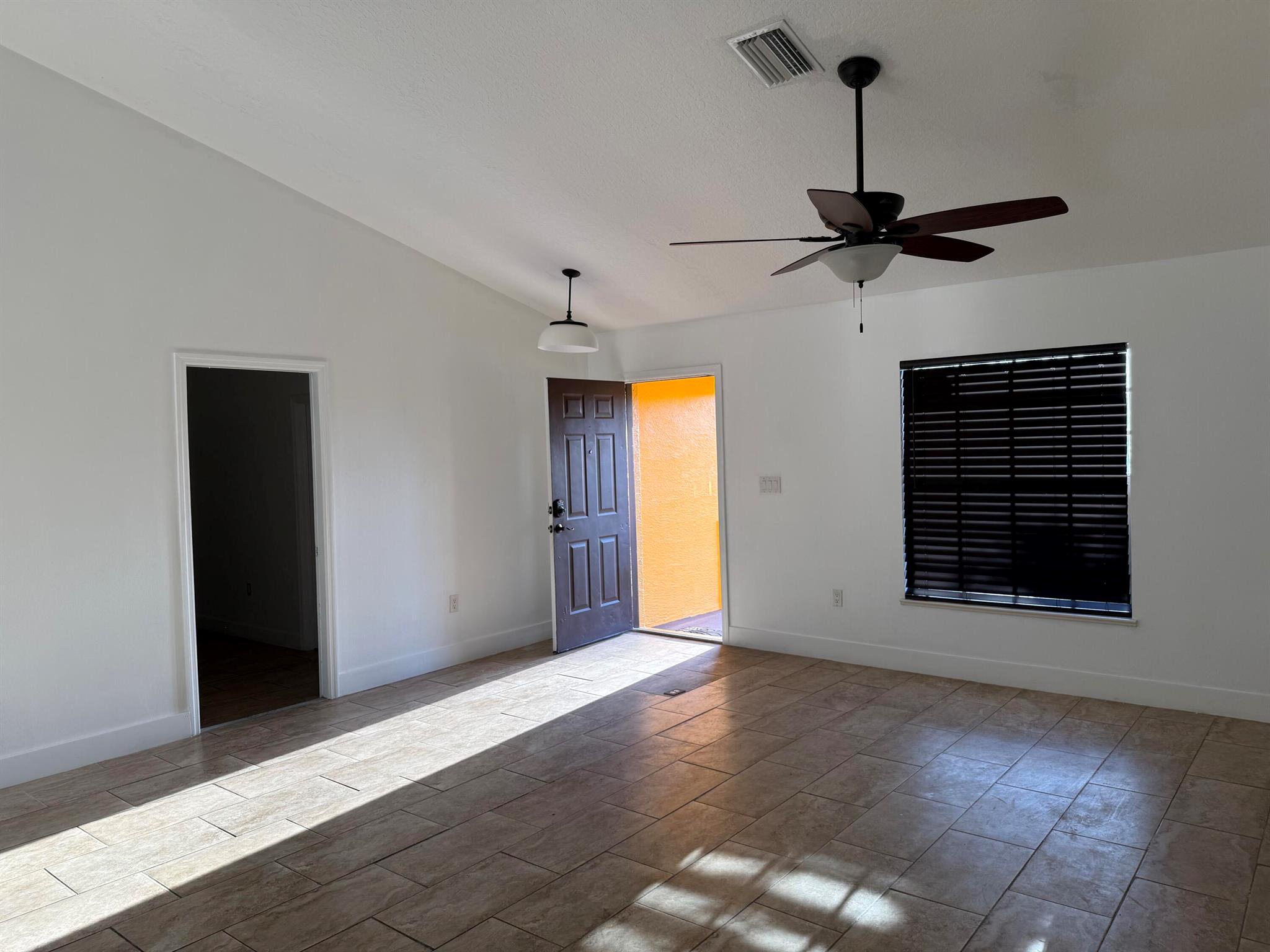 PORT ST LUCIE SECTION 35 - Residential Lease