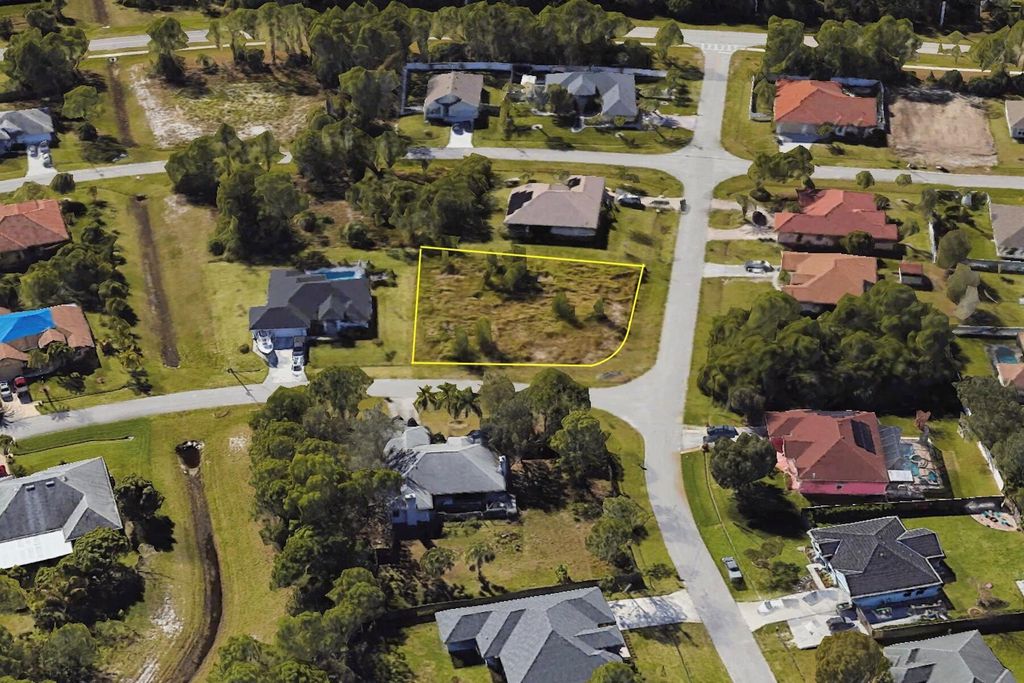 Photo of 5820 NW Chesboro Terrace, Port Saint Lucie, FL 34986 (MLS # R10962834)